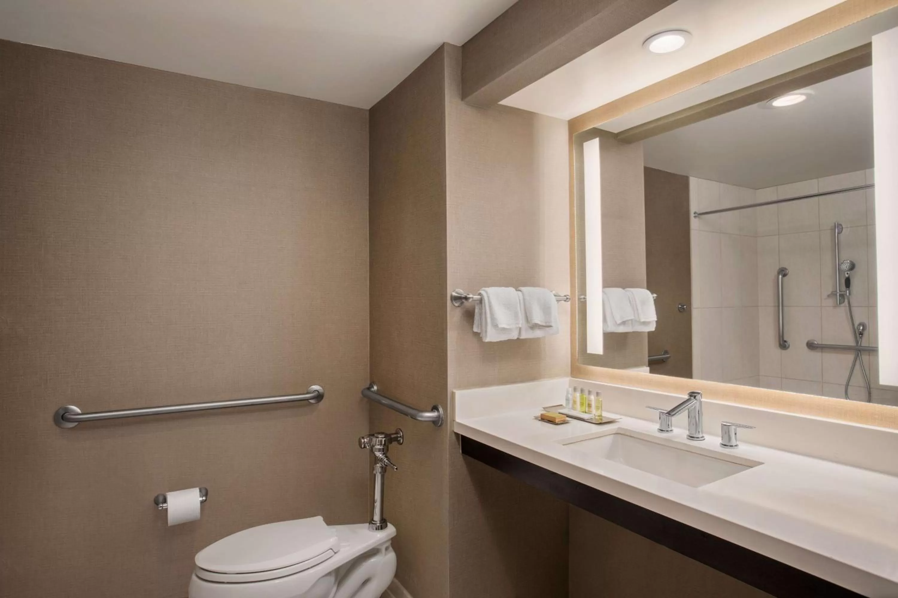 Bathroom in DoubleTree by Hilton Los Angeles Norwalk