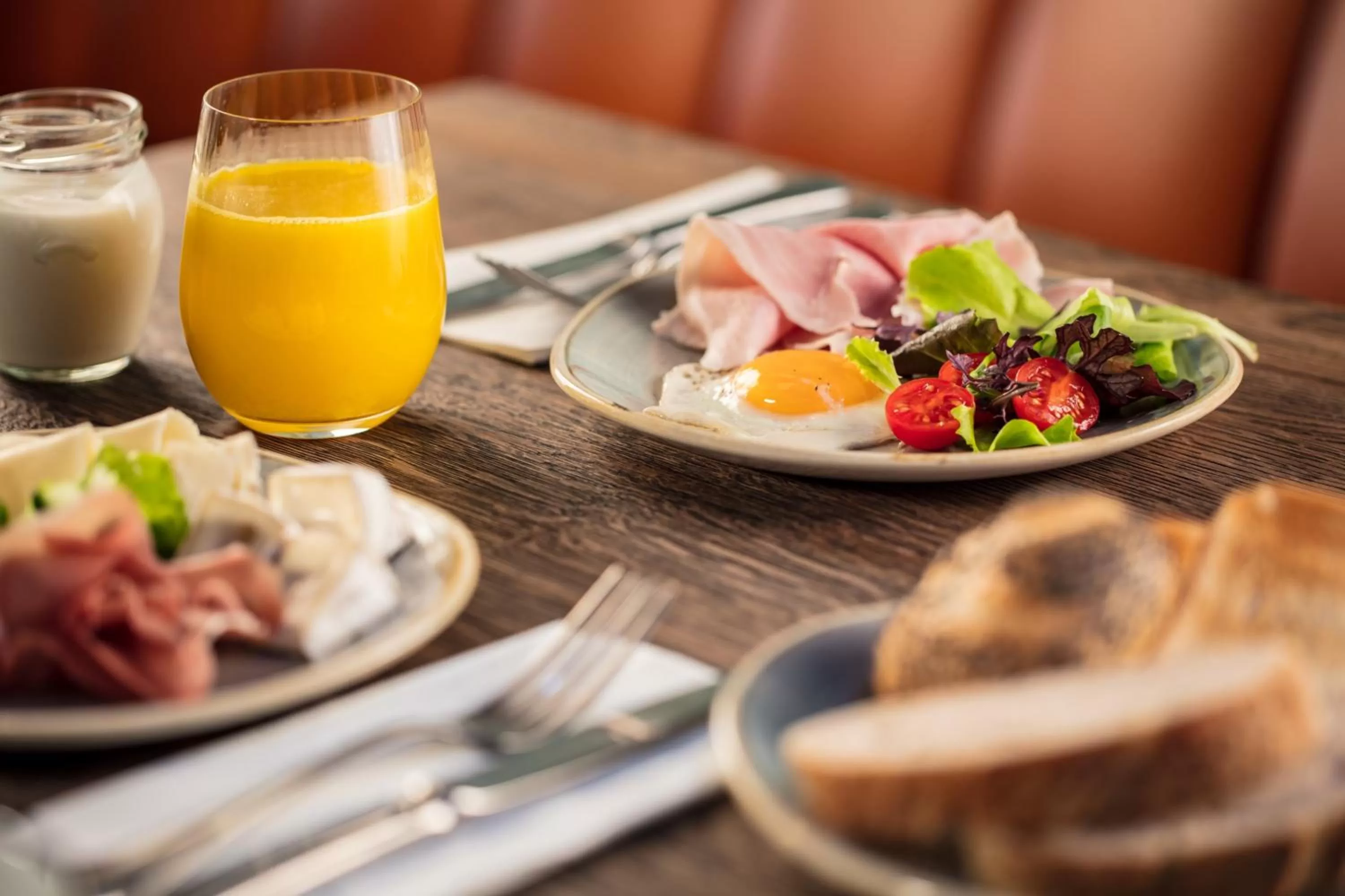 Buffet breakfast in Alveo Suites