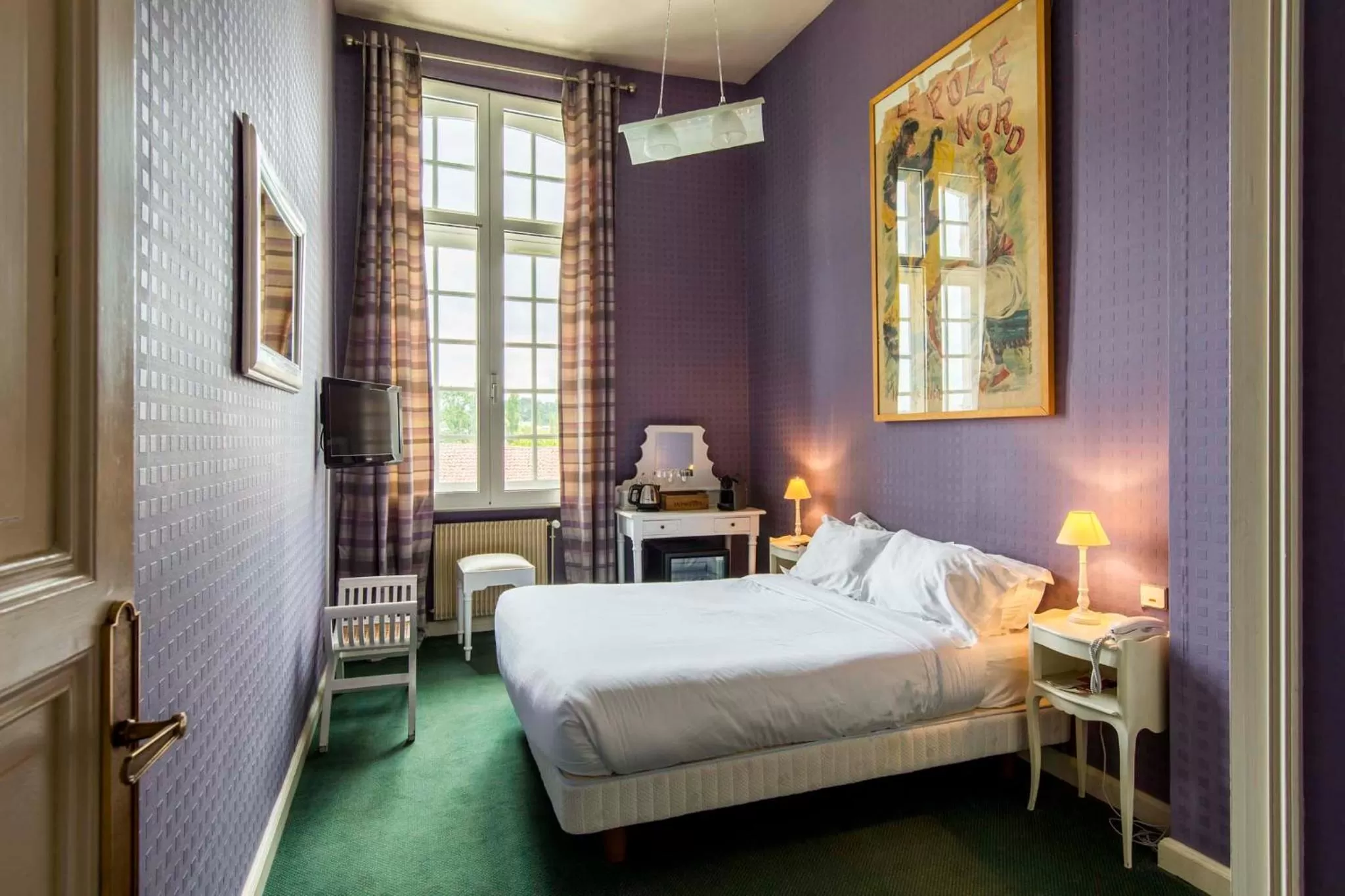 Bedroom, Room Photo in Les Trois Lys