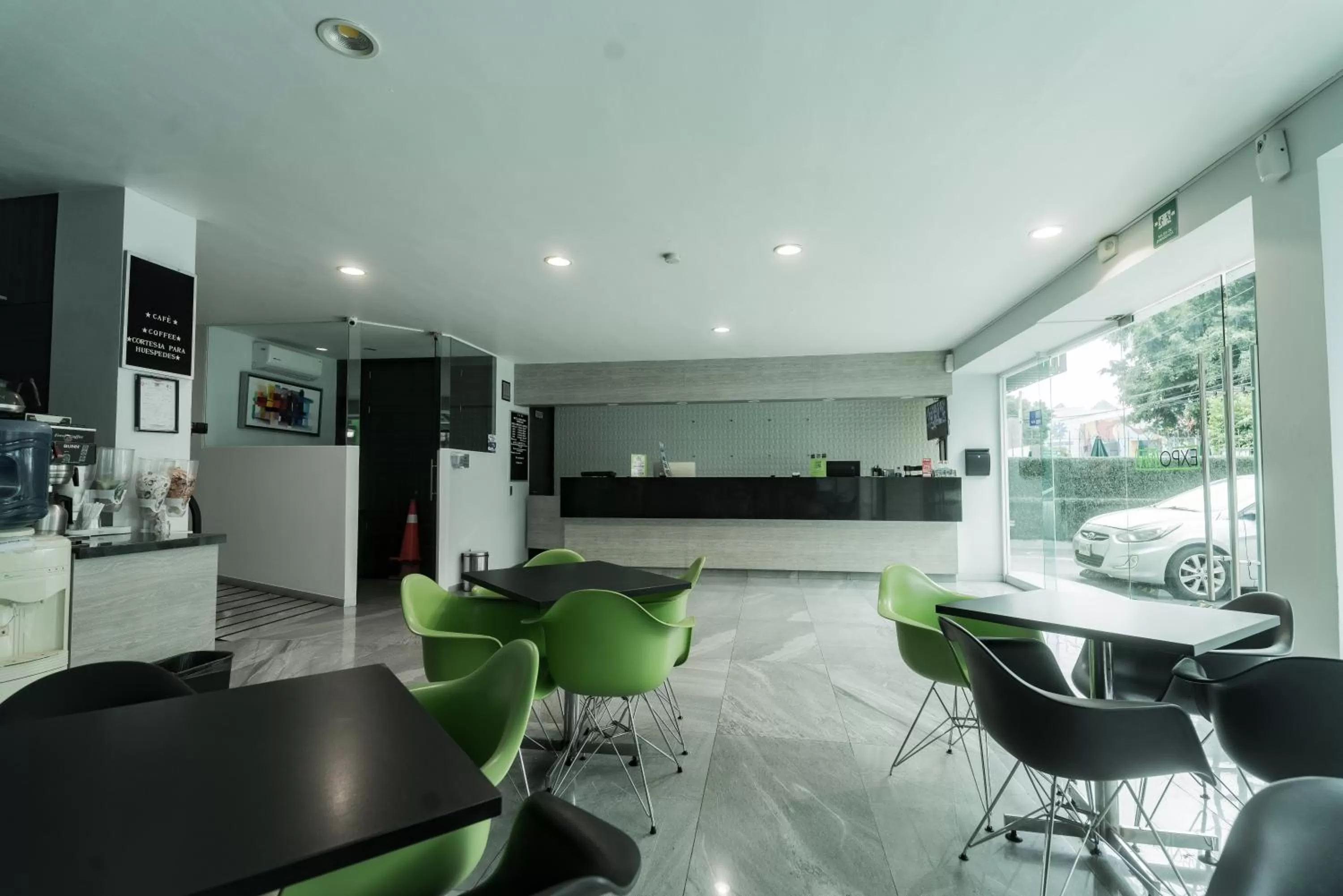 Living room in HOTEL LEMON GREEN -Zona Expo Frente al Centro de Convenciones