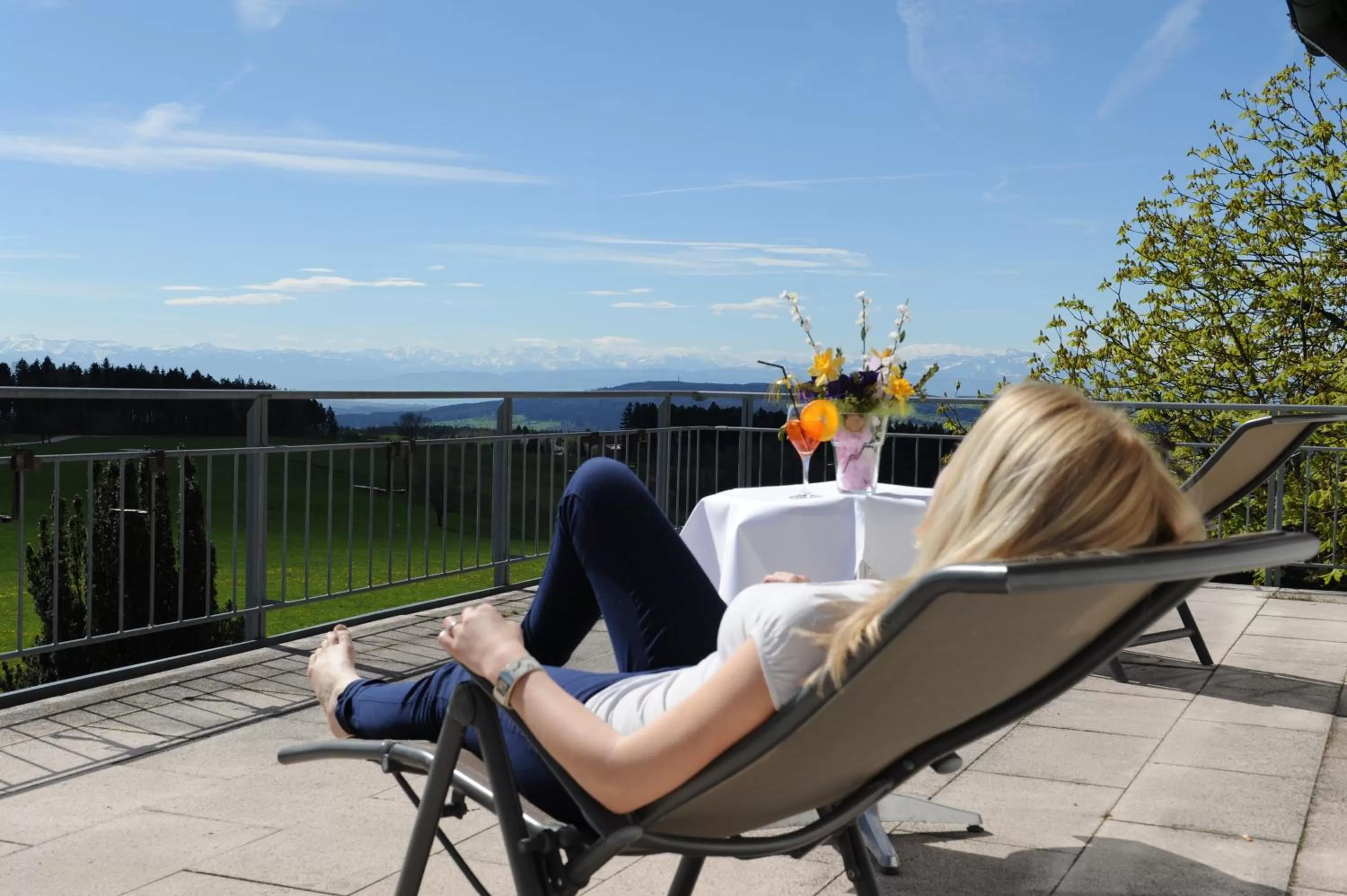 Lake view in Berggasthof Höchsten