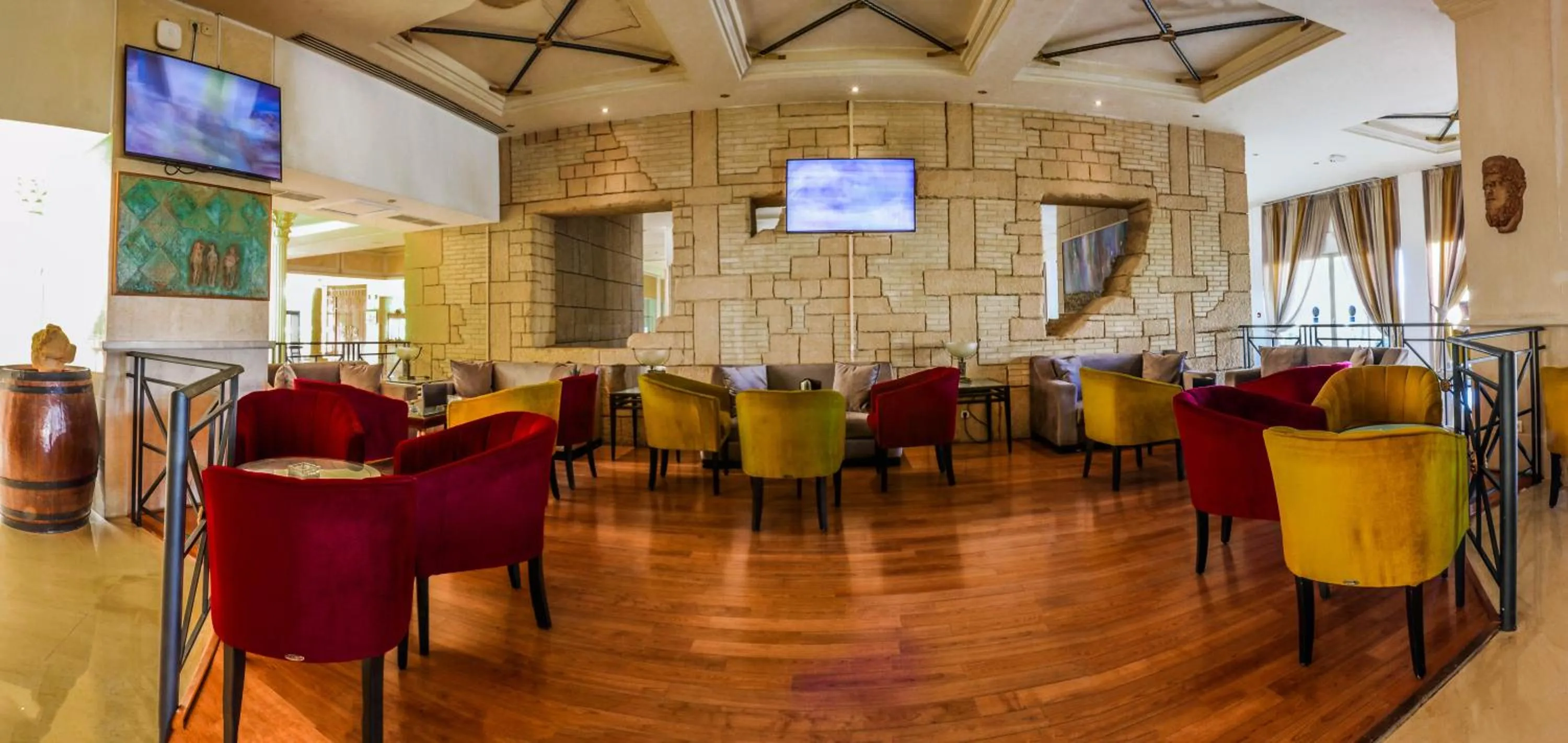 Lounge or bar in Golden Carthage Hotel Tunis