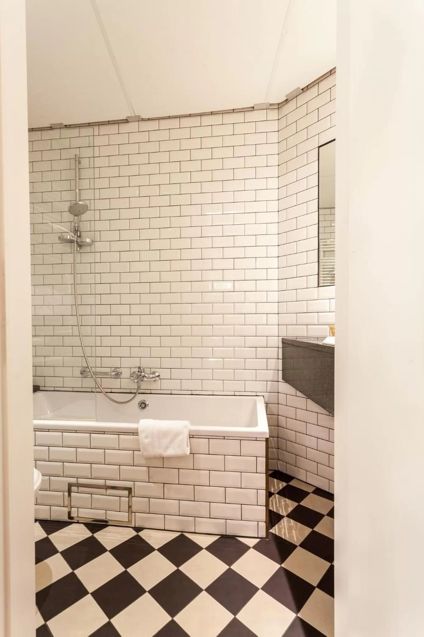 Bathroom in Avenue Hotel by F-Hotels