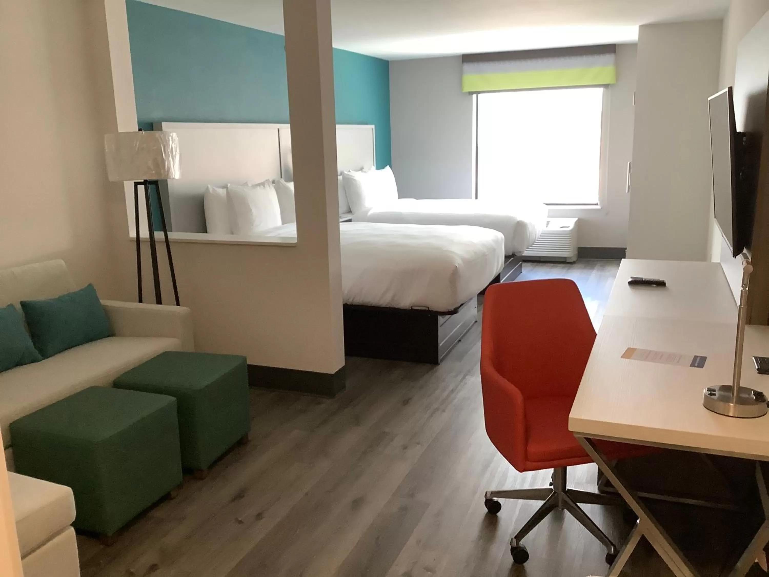 Bed in Comfort Suites Colorado Springs East - Medical Center Area