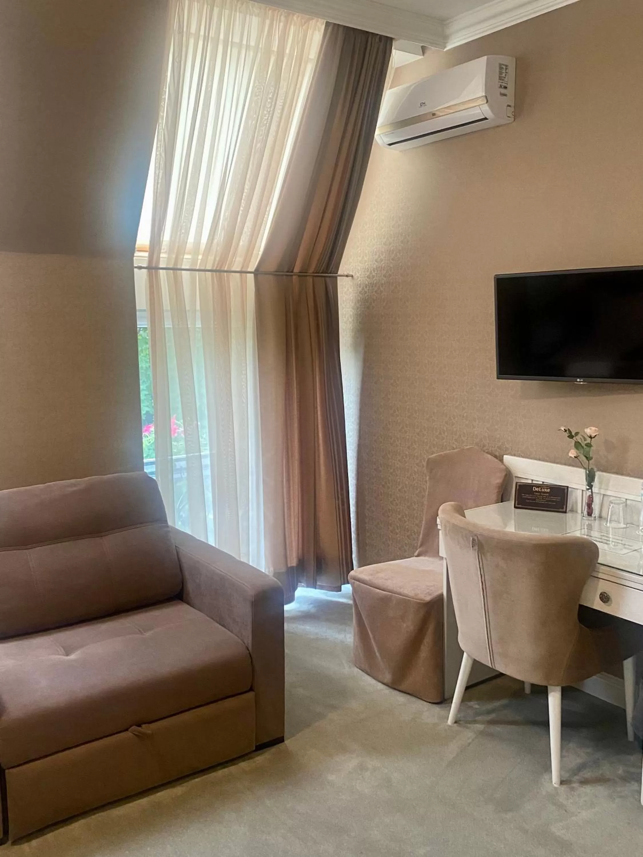 Seating Area in Boutique Hotel Deluxe