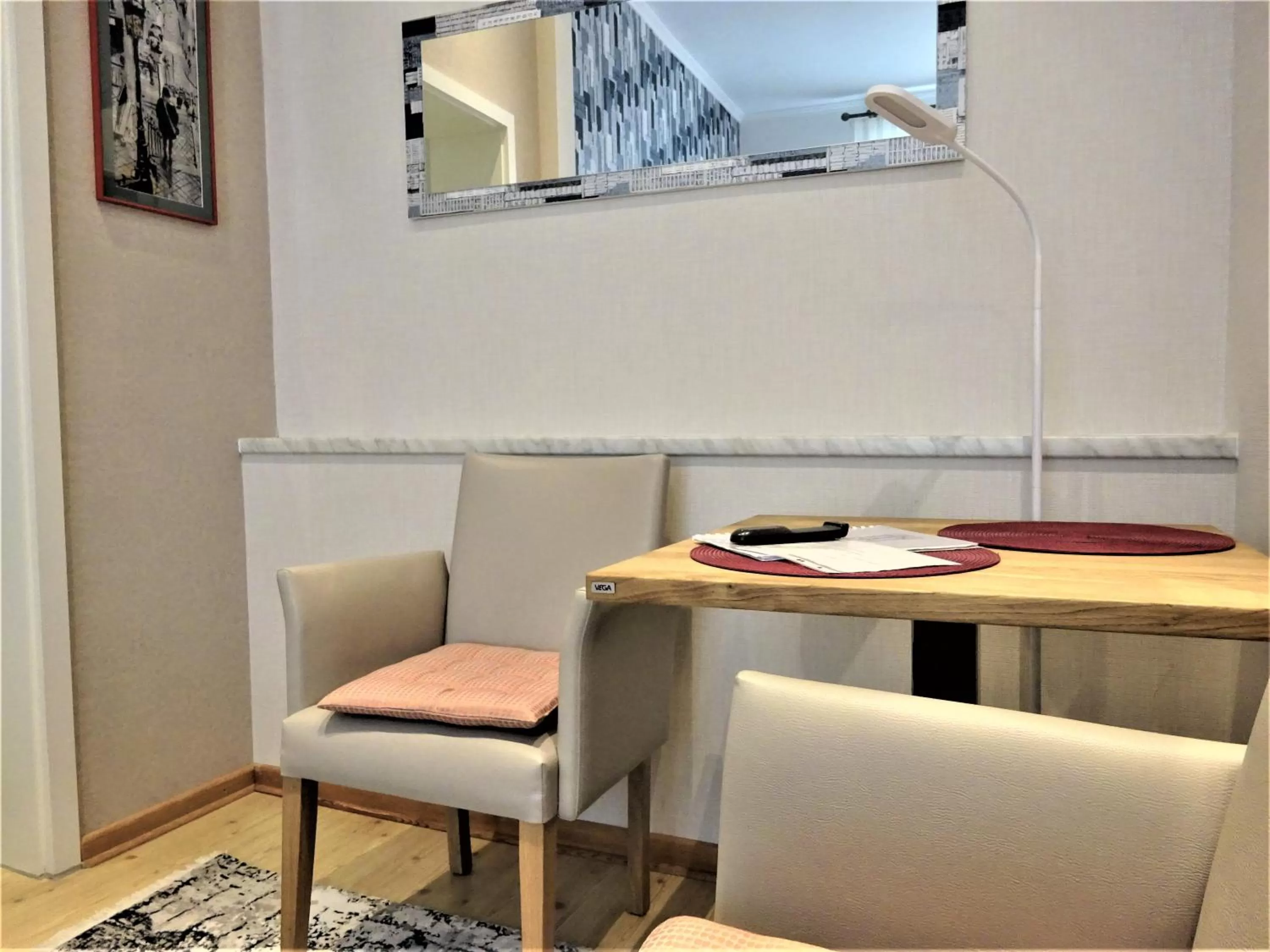 Seating area in Hotel Pension Zur Fährbrücke