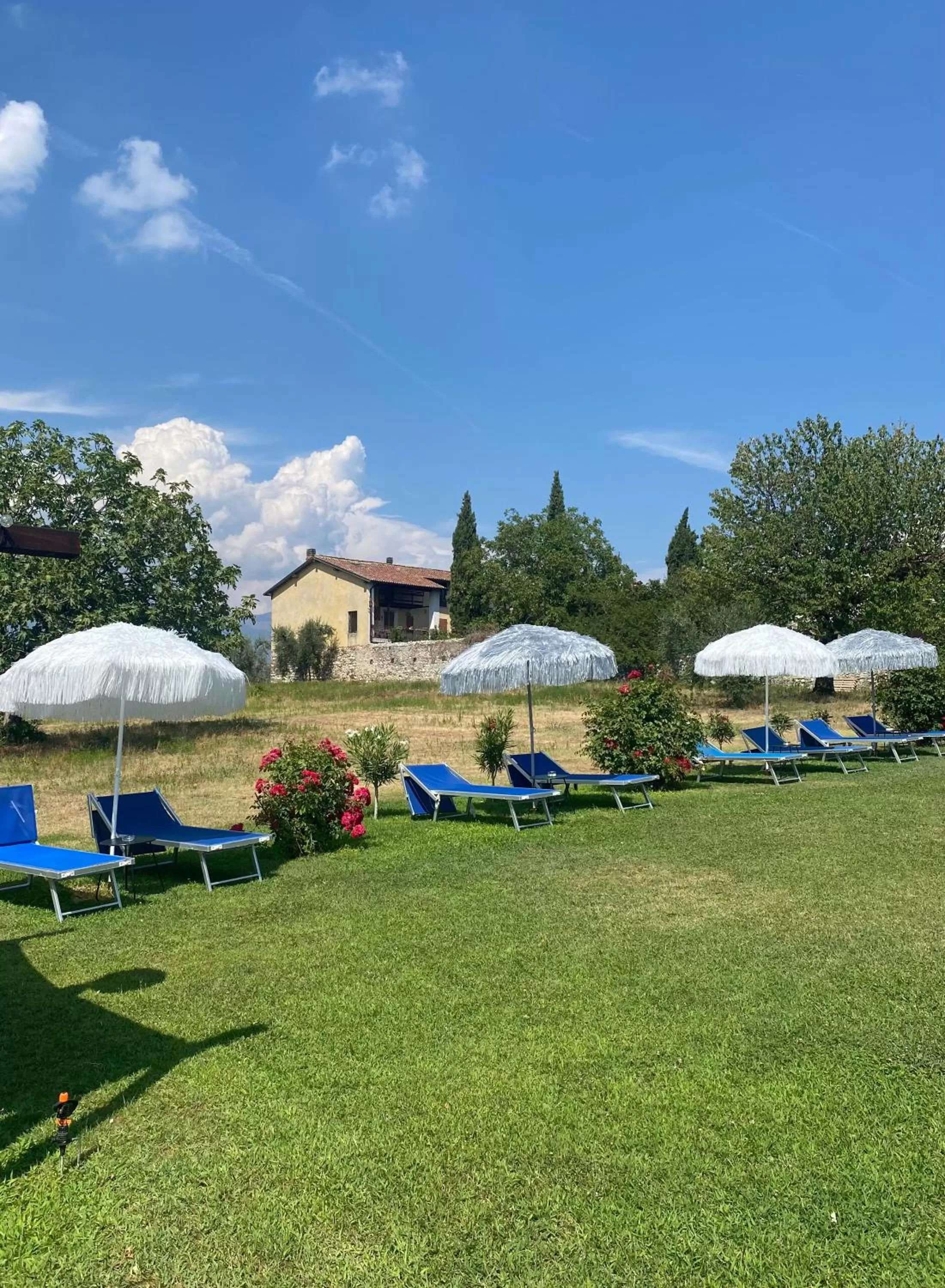 Garden in La Casa Di Campagna Sul Garda