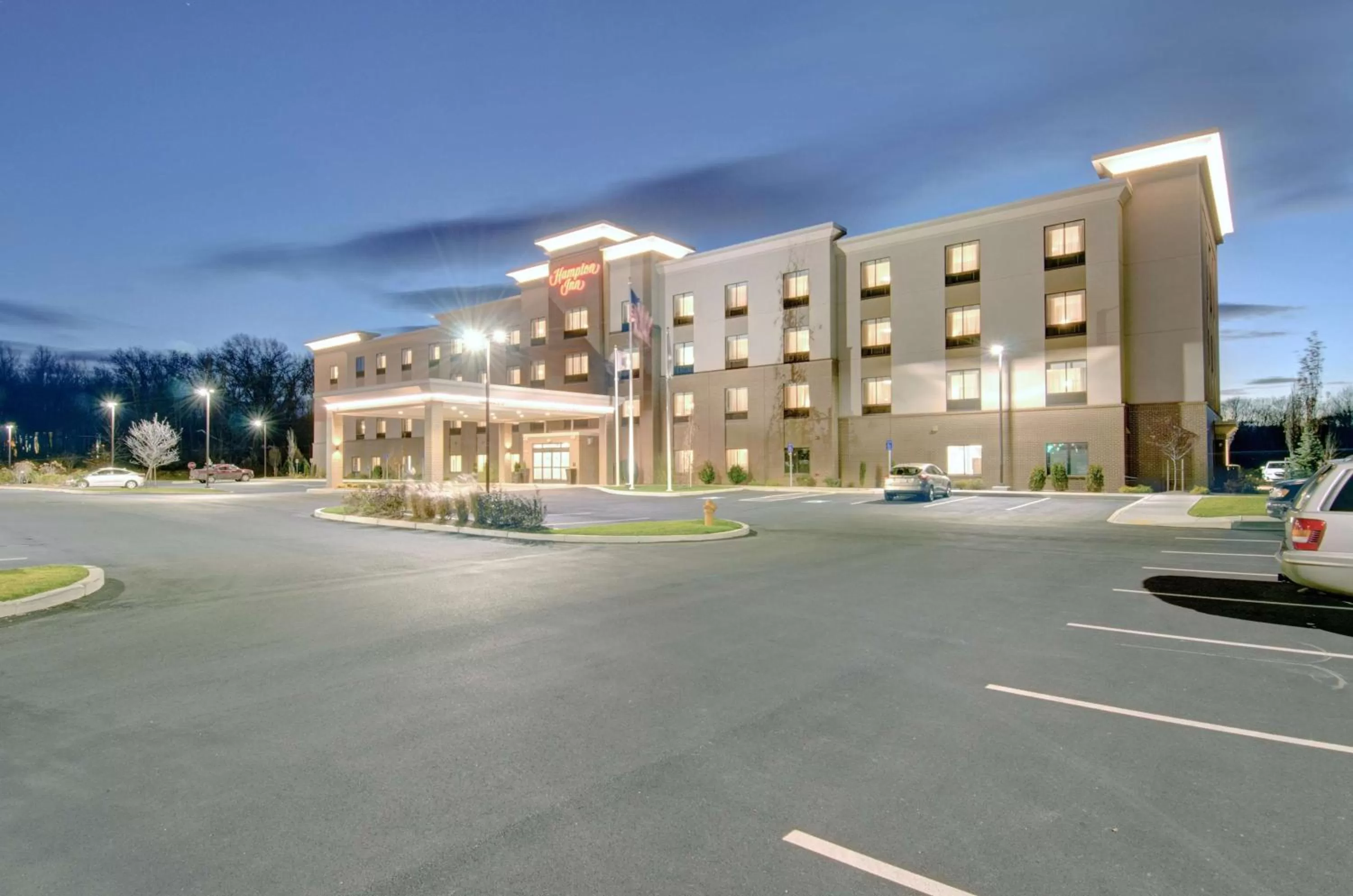 Property building in Hampton Inn Boston - Westborough