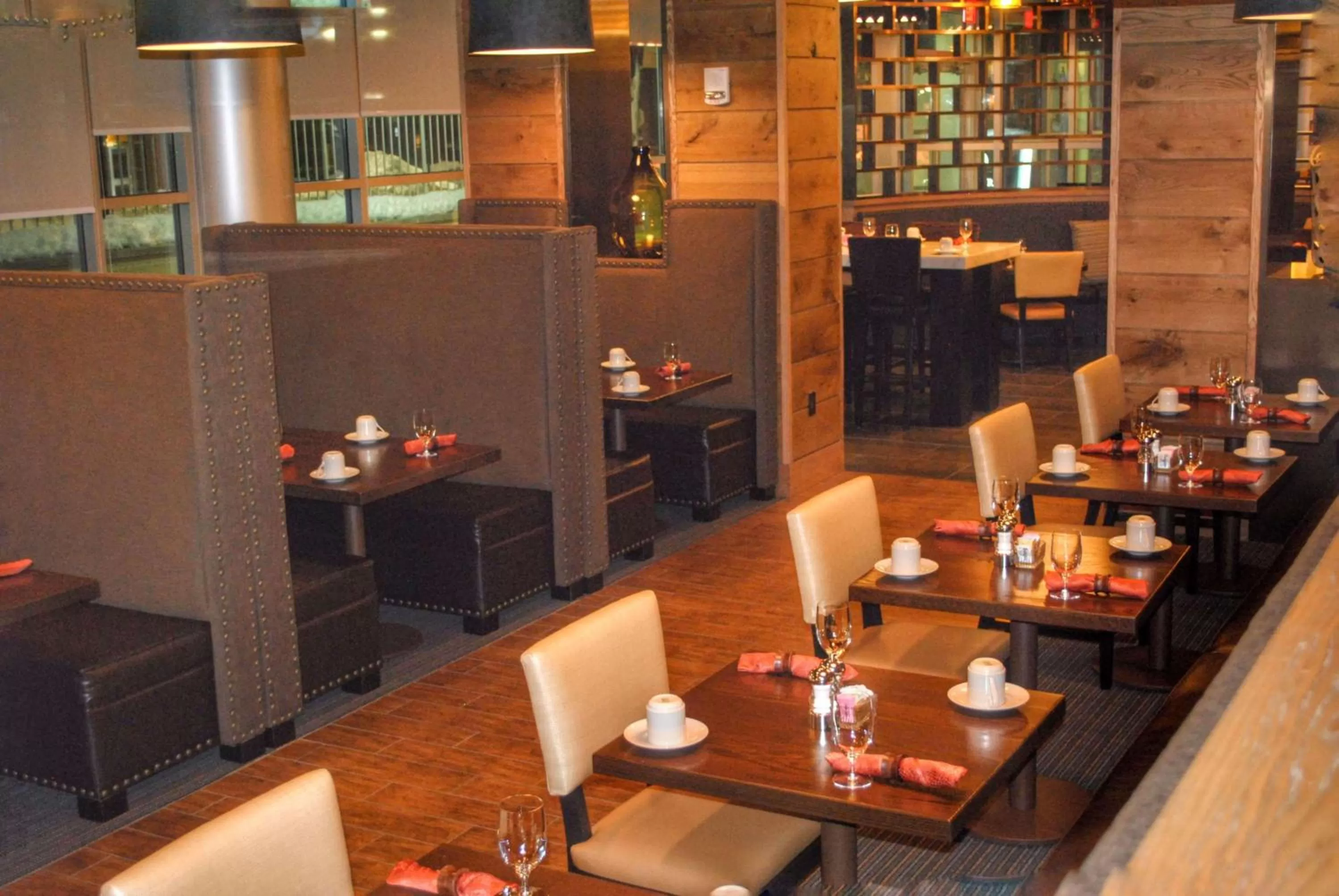 Restaurant/places to eat in DoubleTree by Hilton Hotel Reading