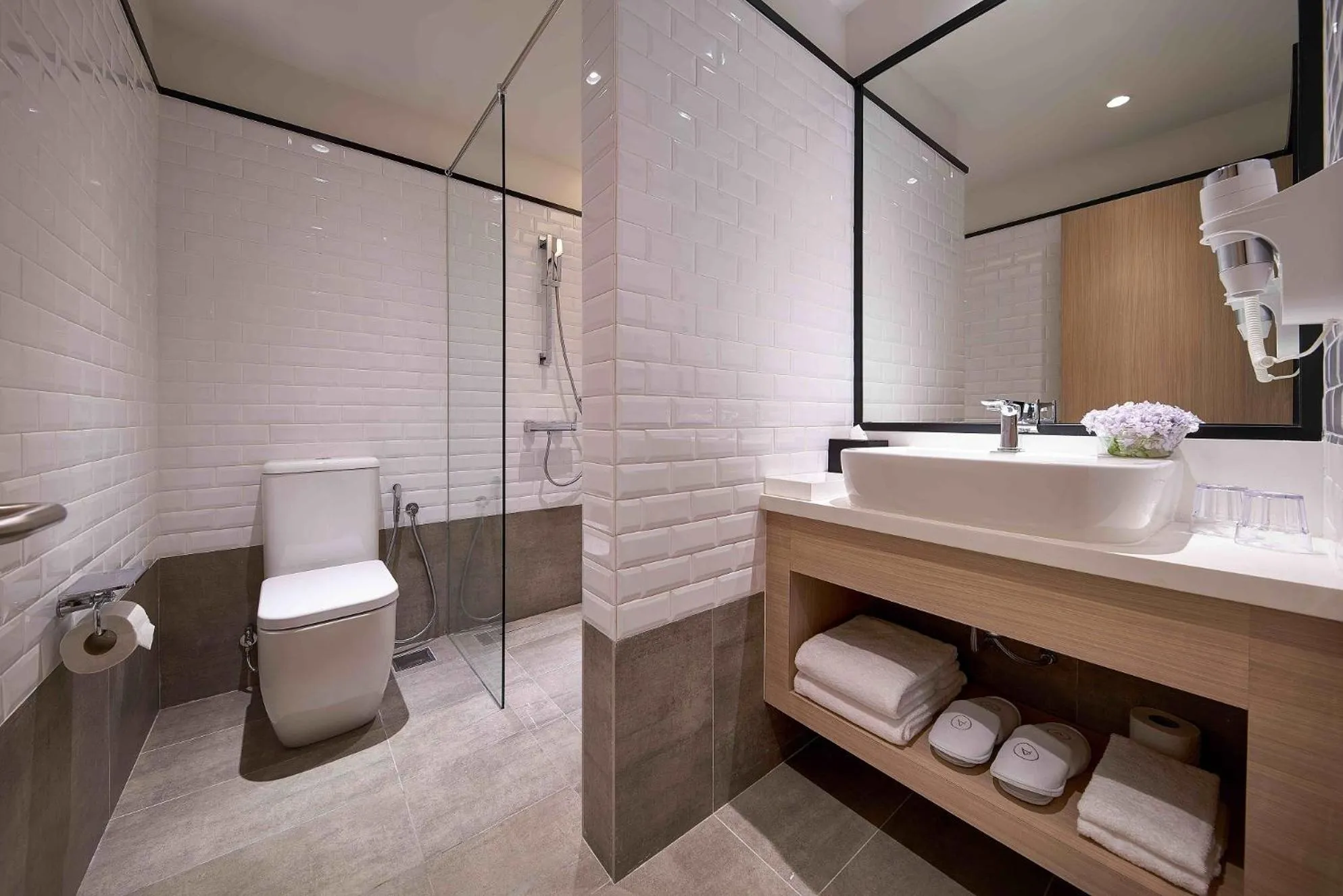 Shower in Aerotel Singapore - Transit Hotel in Terminal 1