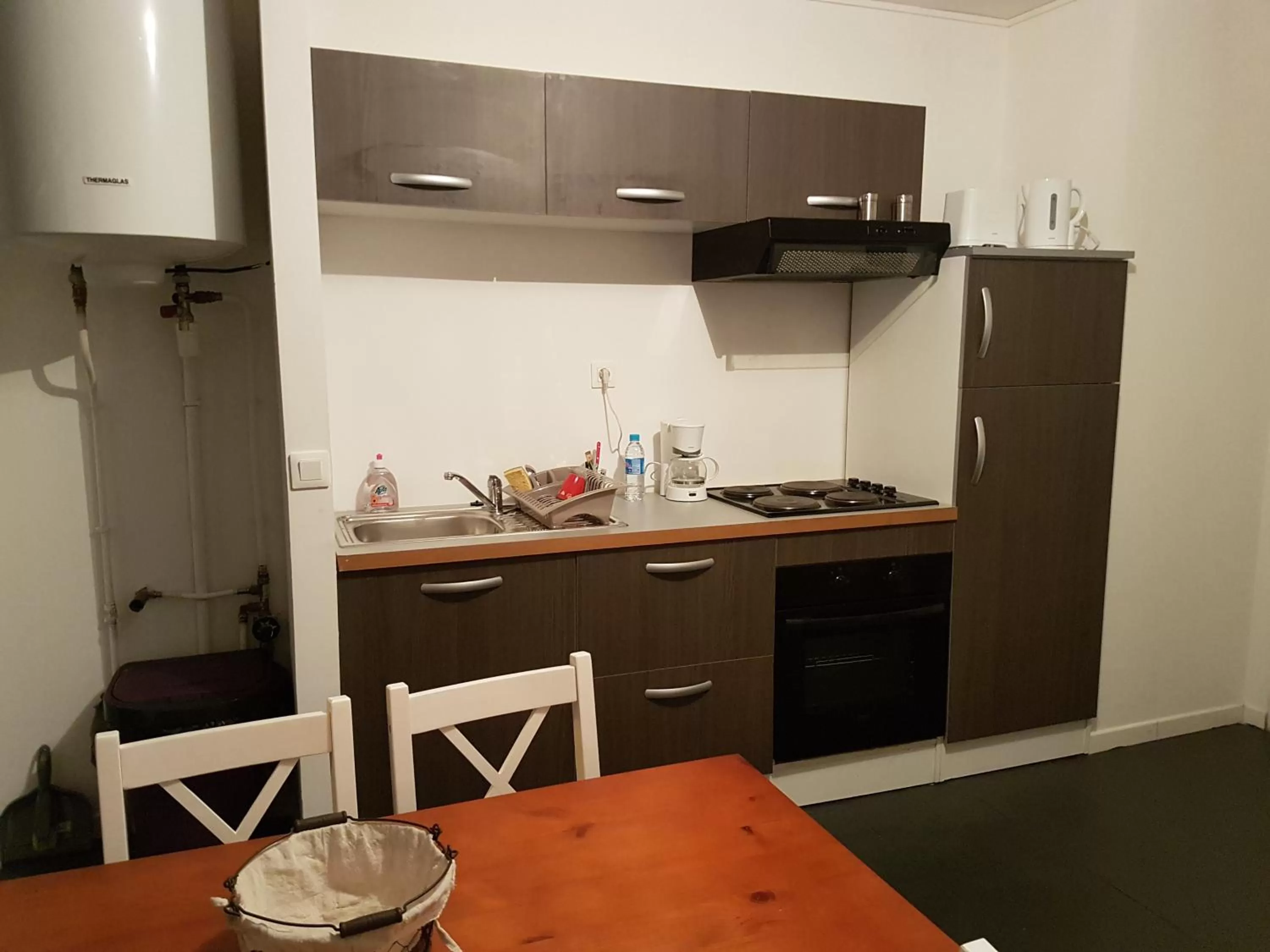 Kitchen/Kitchenette in Kyriad Direct Morez
