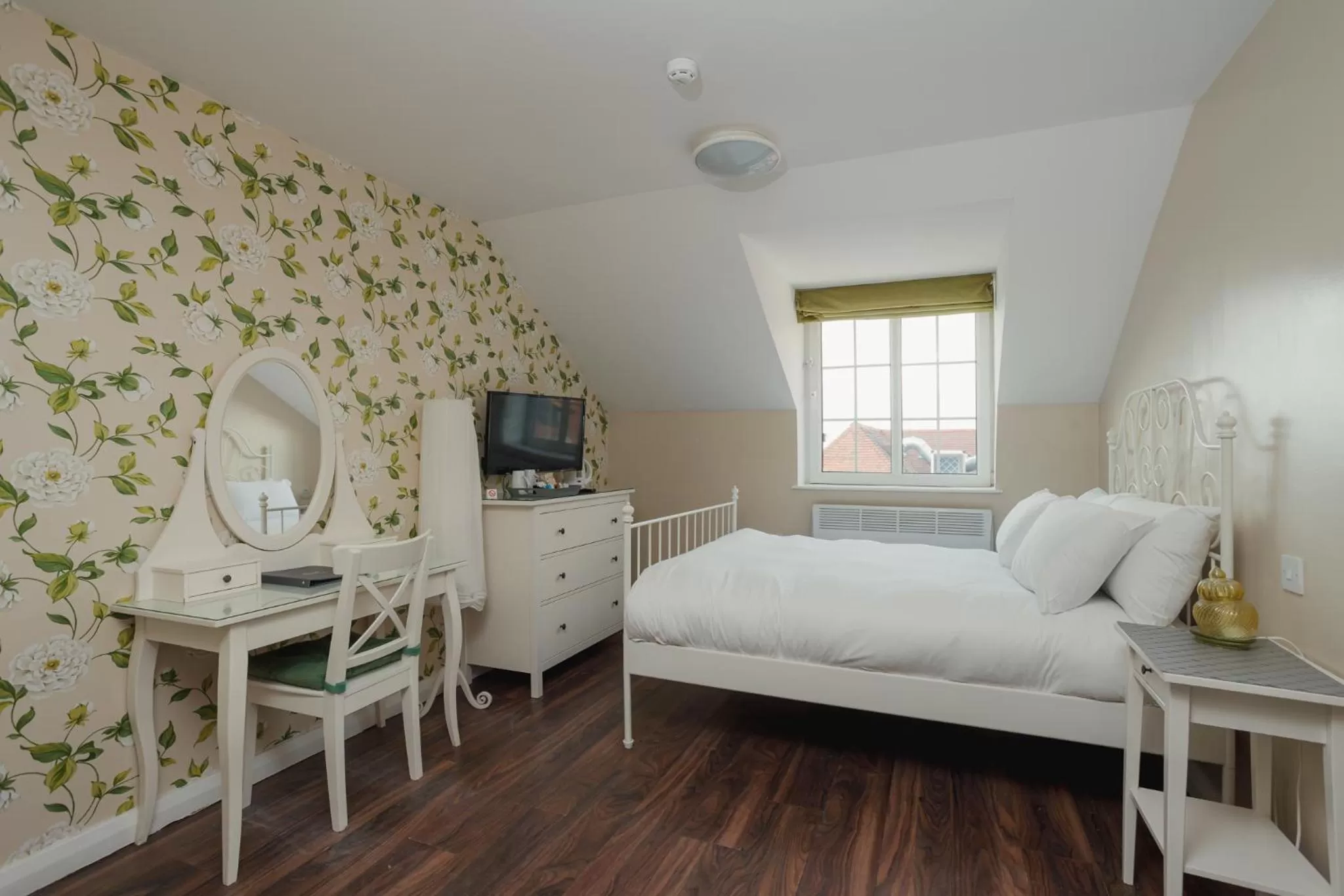 Bedroom, Bed in The Oak Baginton