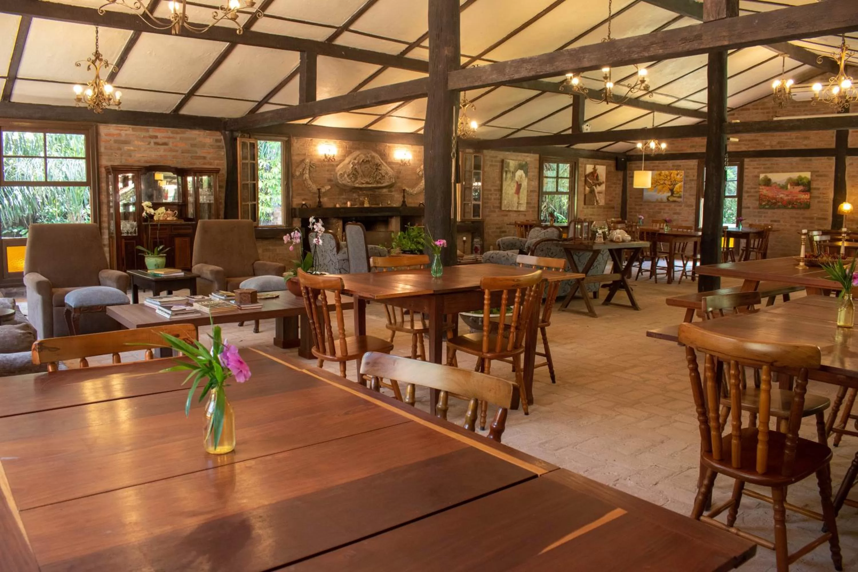 Restaurant/places to eat in Hotel Santa Esmeralda