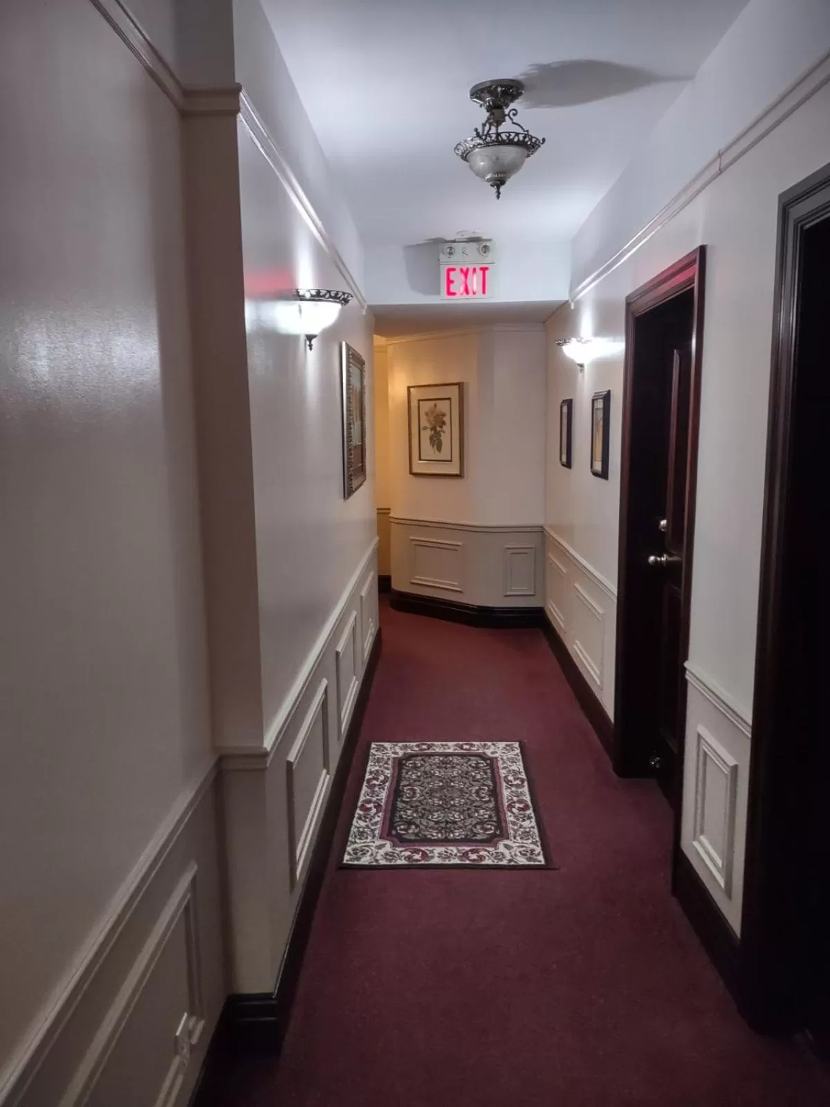 Property building in The King George Inn