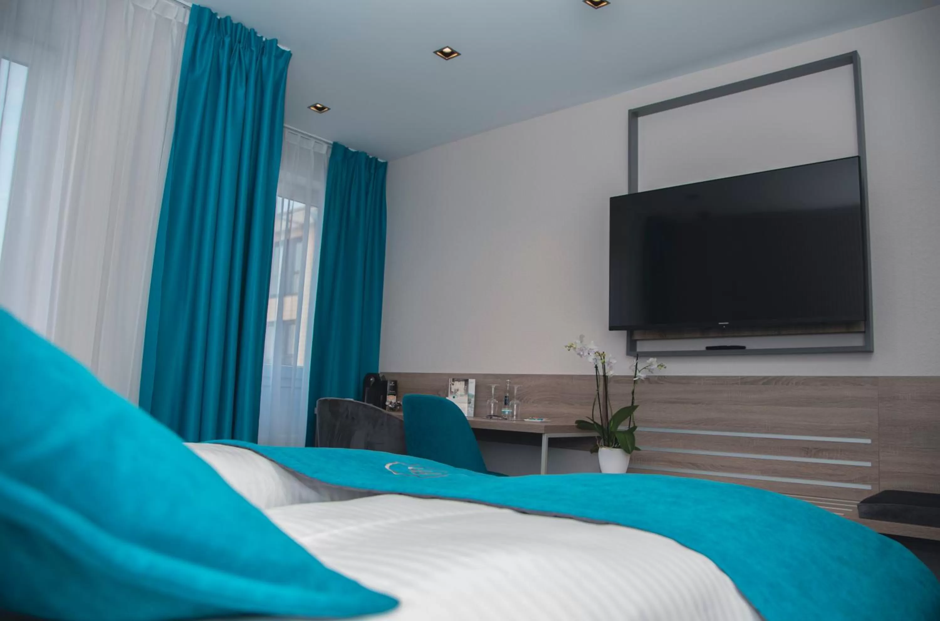 Photo of the whole room, Bed in Friends Hotel Kerpen