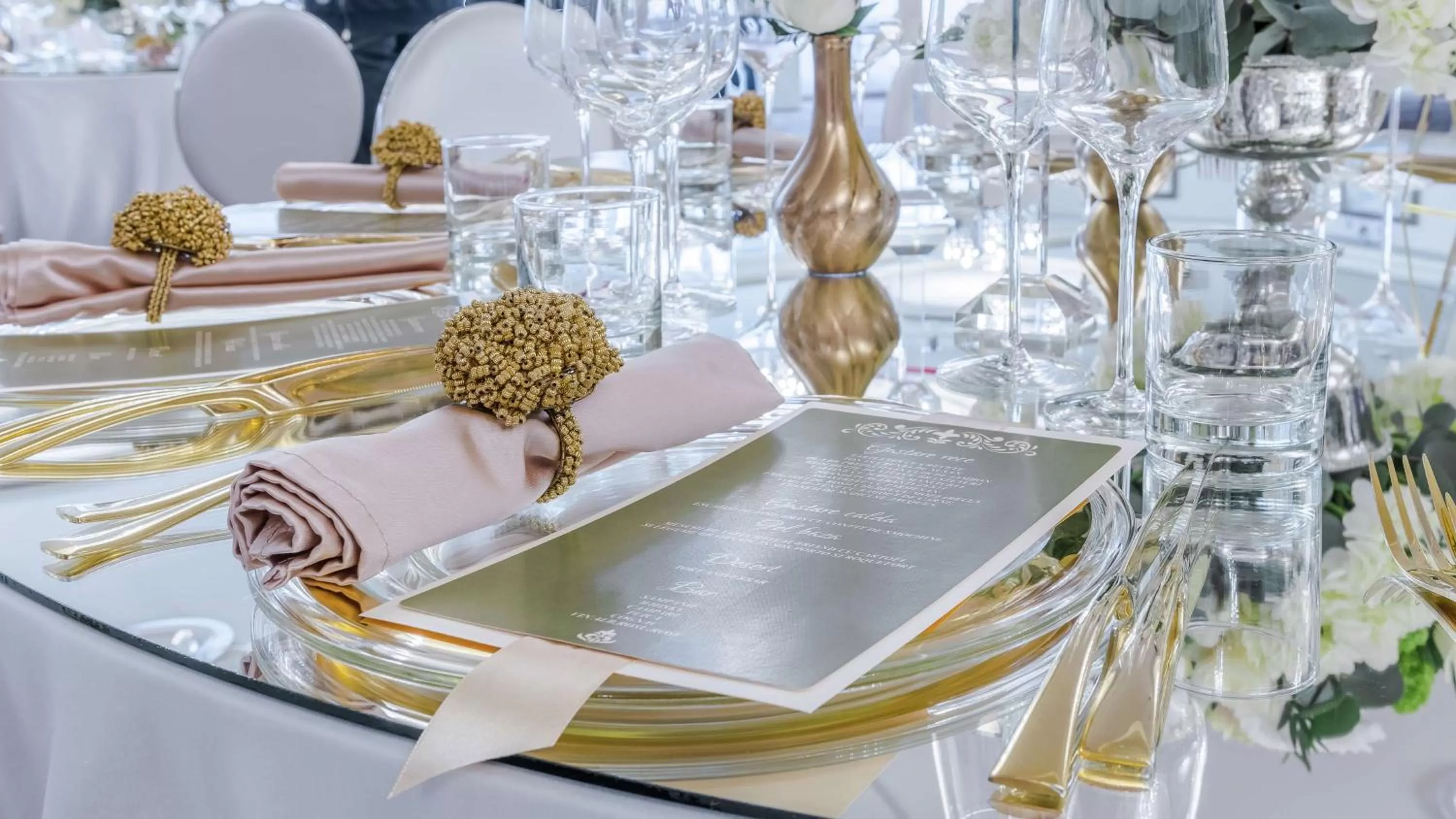 Restaurant/places to eat in Hilton Sibiu