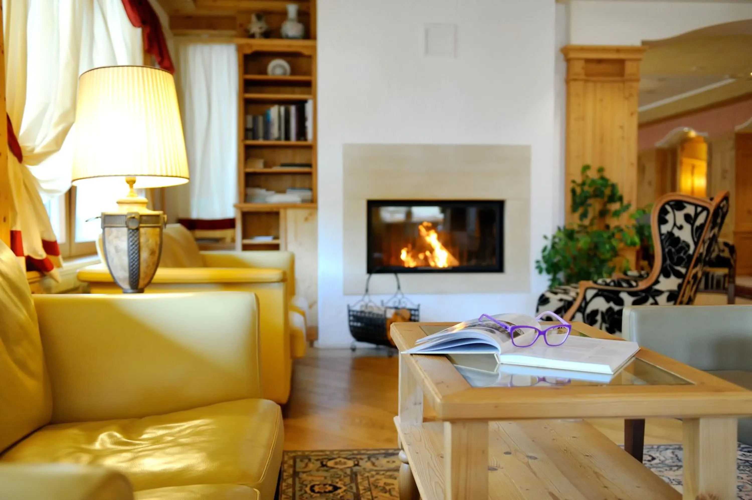 Communal lounge/ TV room in Boutique Hotel Diana