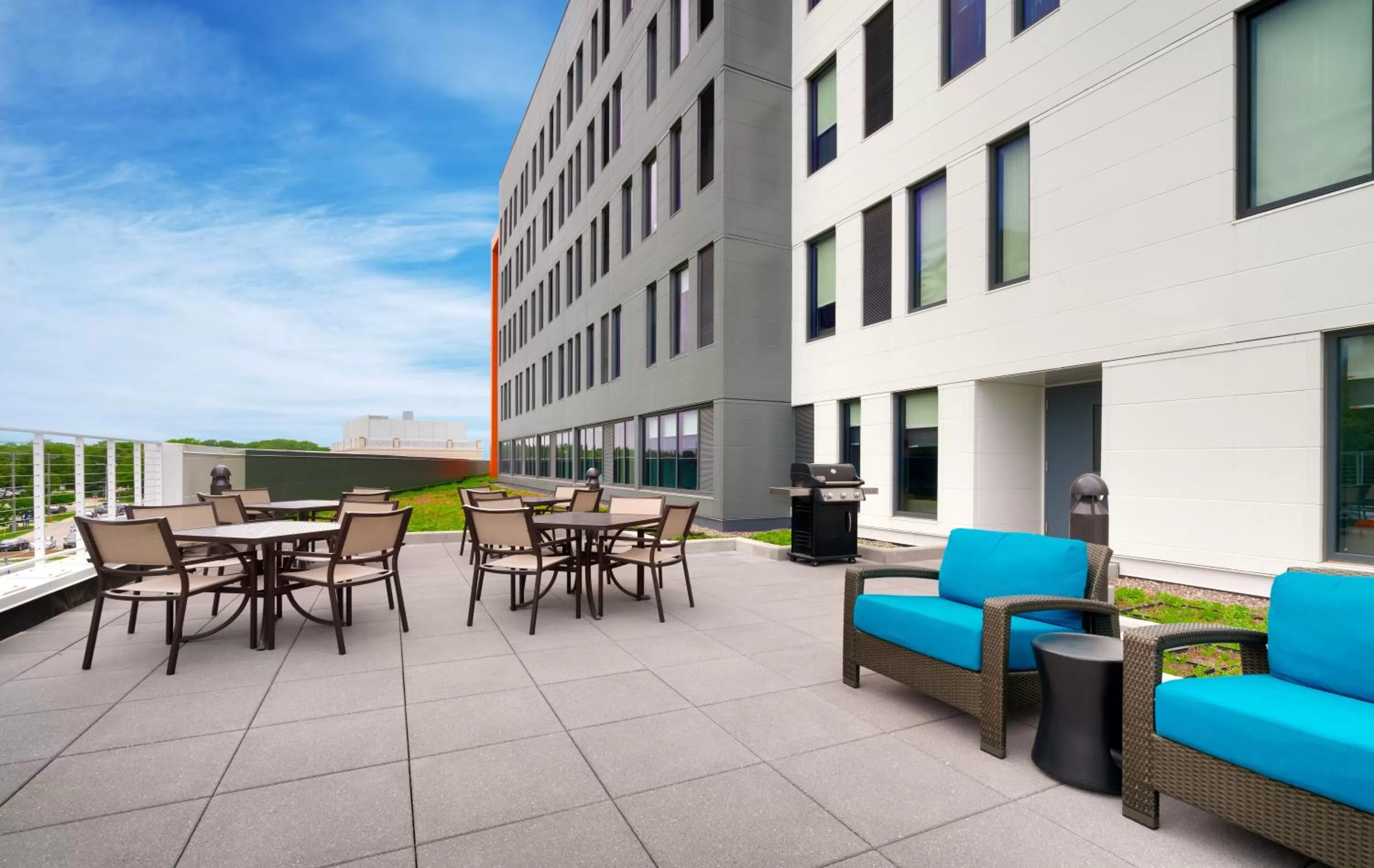 Patio in Hyatt House Rochester Mayo Clinic Area