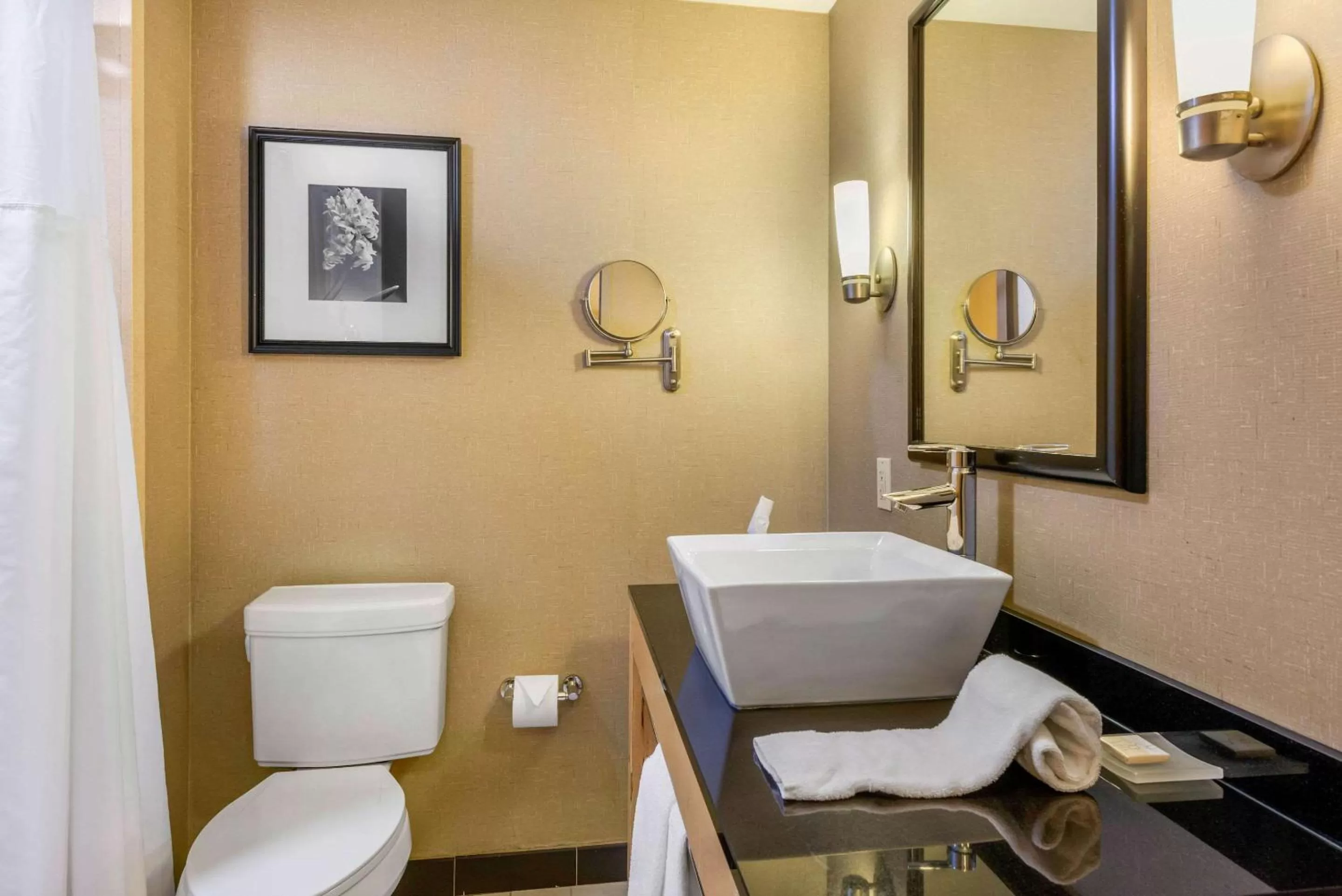Bathroom in Cambria Hotel Ft Lauderdale, Airport South & Cruise Port