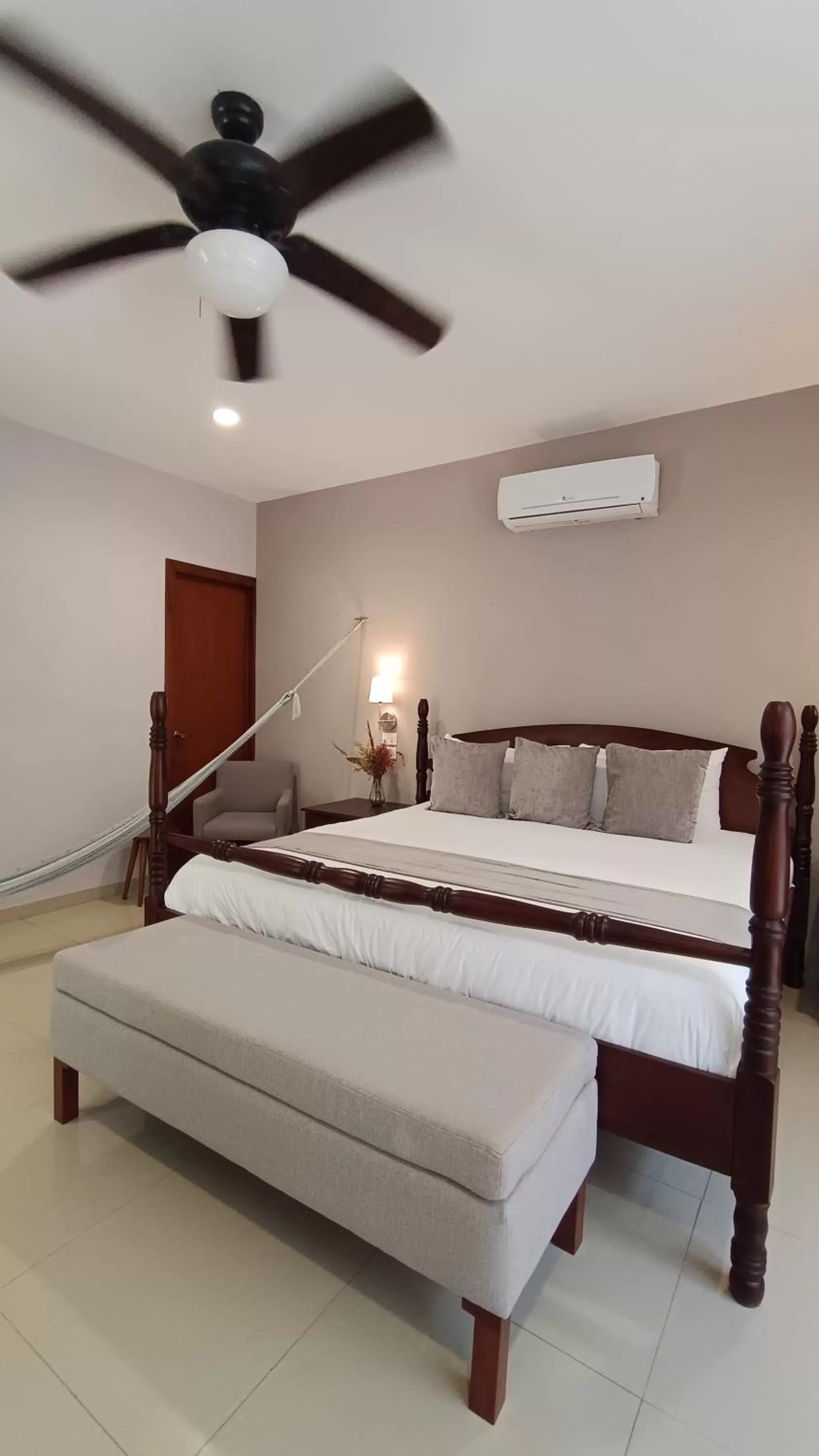 Photo of the whole room, Bed in Casa Valladolid Boutique Hotel