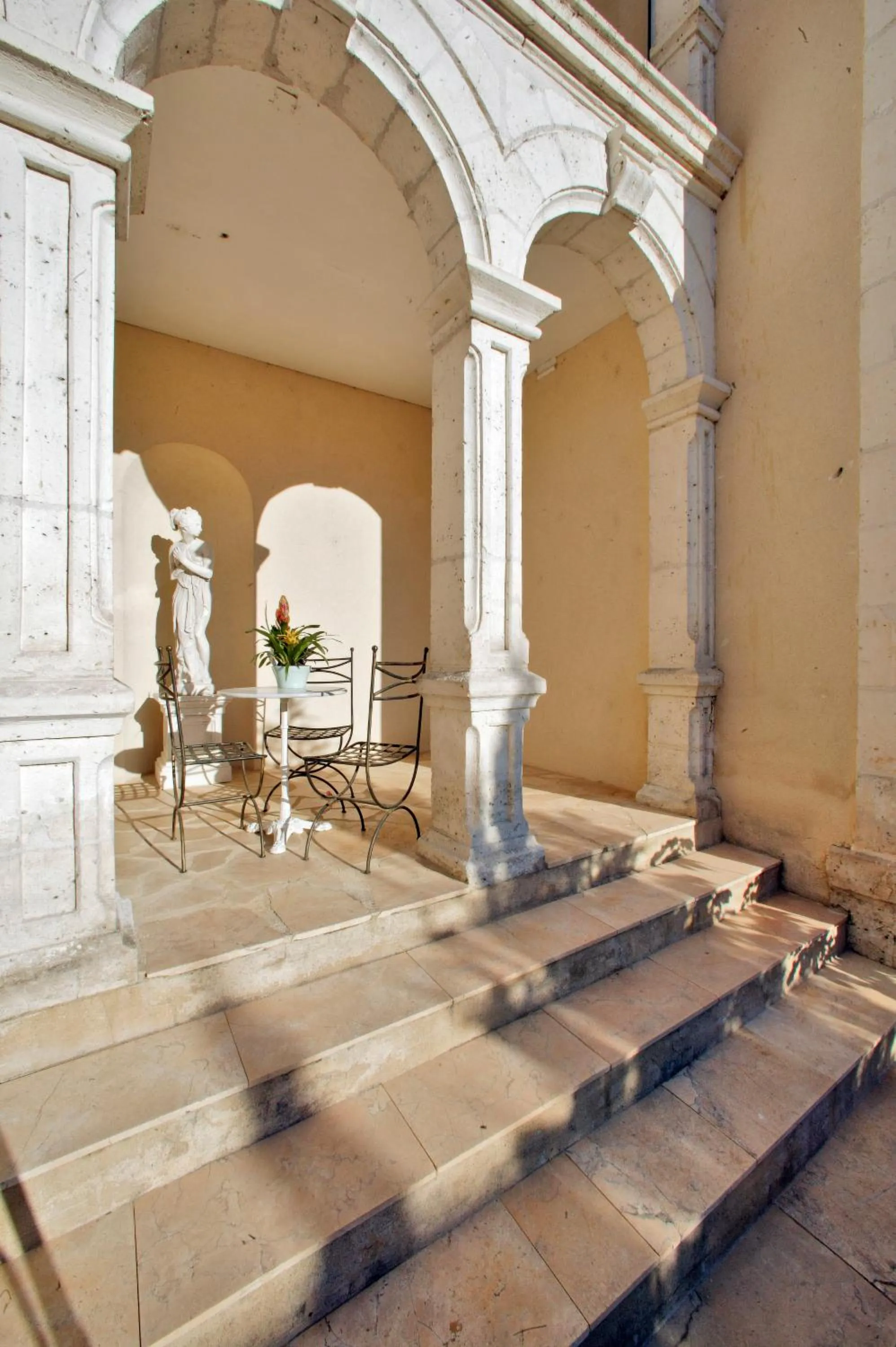Balcony/Terrace in Hotel Le Renoir