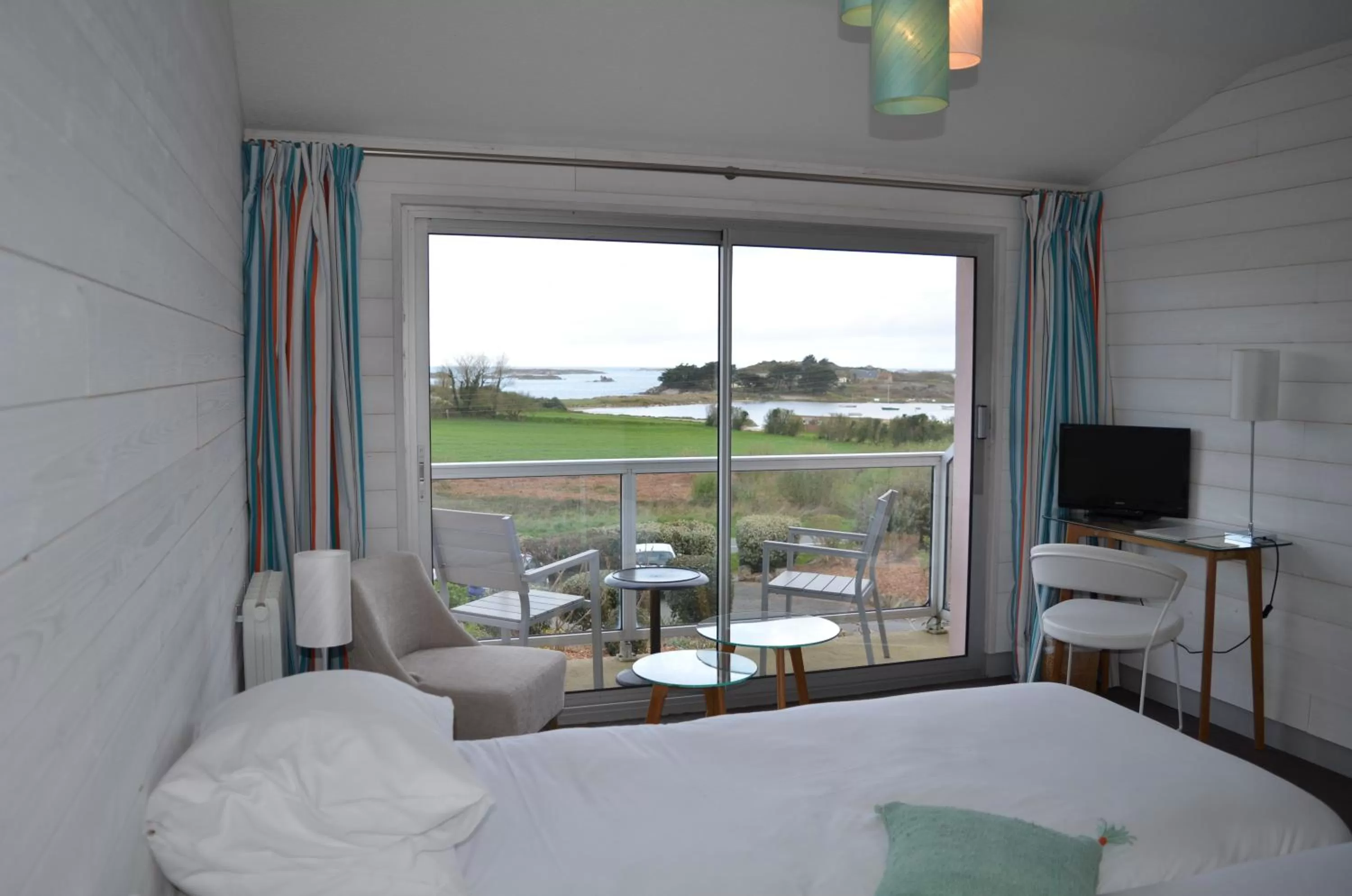 Bed in Hotel Le Toeno