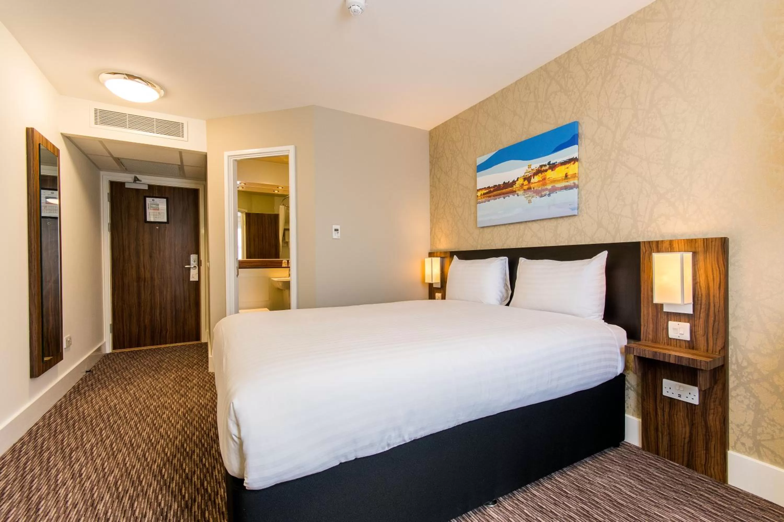 Photo of the whole room, Bed in Willows, Blackburn by Marston's Inn