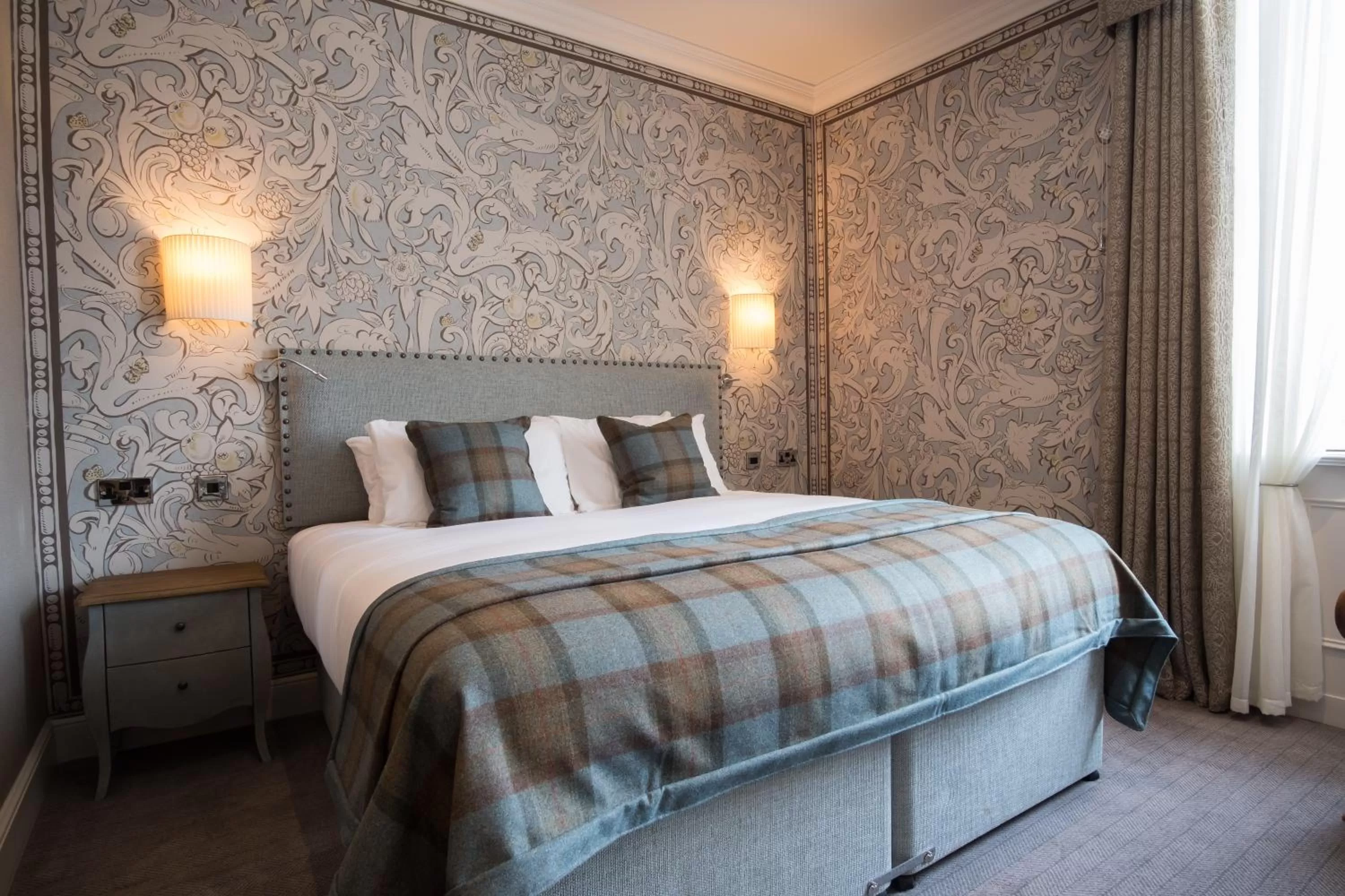 Bed in The Beverley Arms Hotel