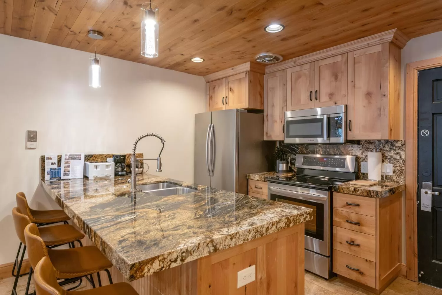 Treasure Mountain Inn