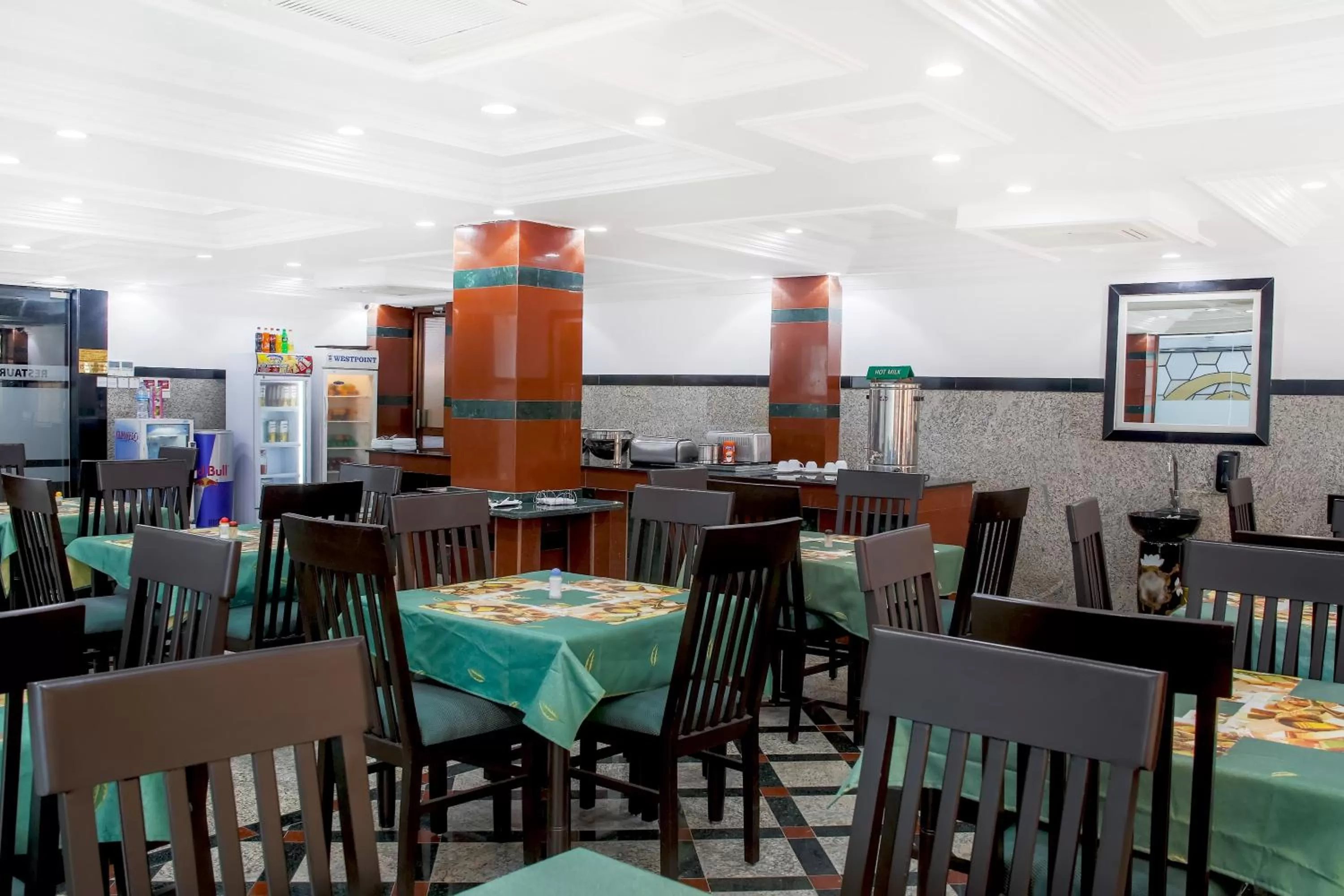 Restaurant/places to eat in Sleep Inn Hotel - Kariakoo