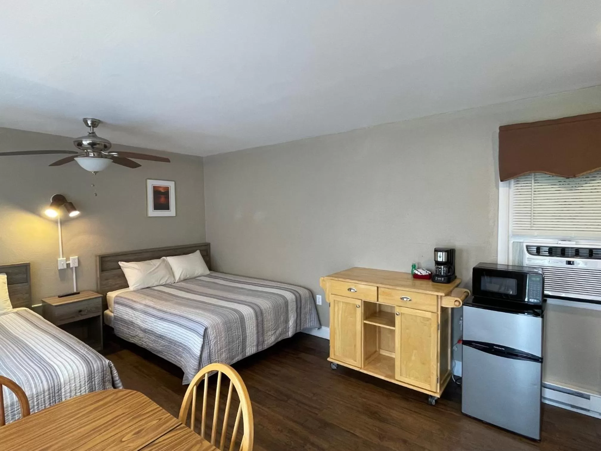 Bed in Hill View Motel and Cottages