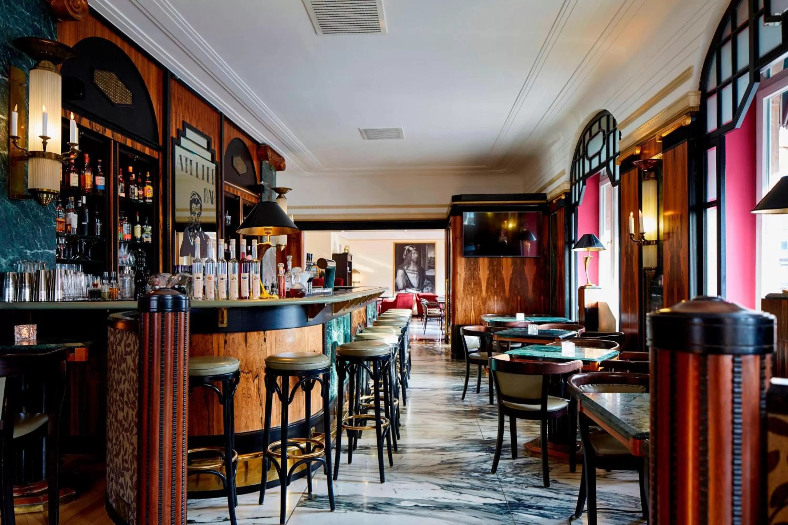 Lounge or bar in Le Méridien Grand Hotel Nürnberg