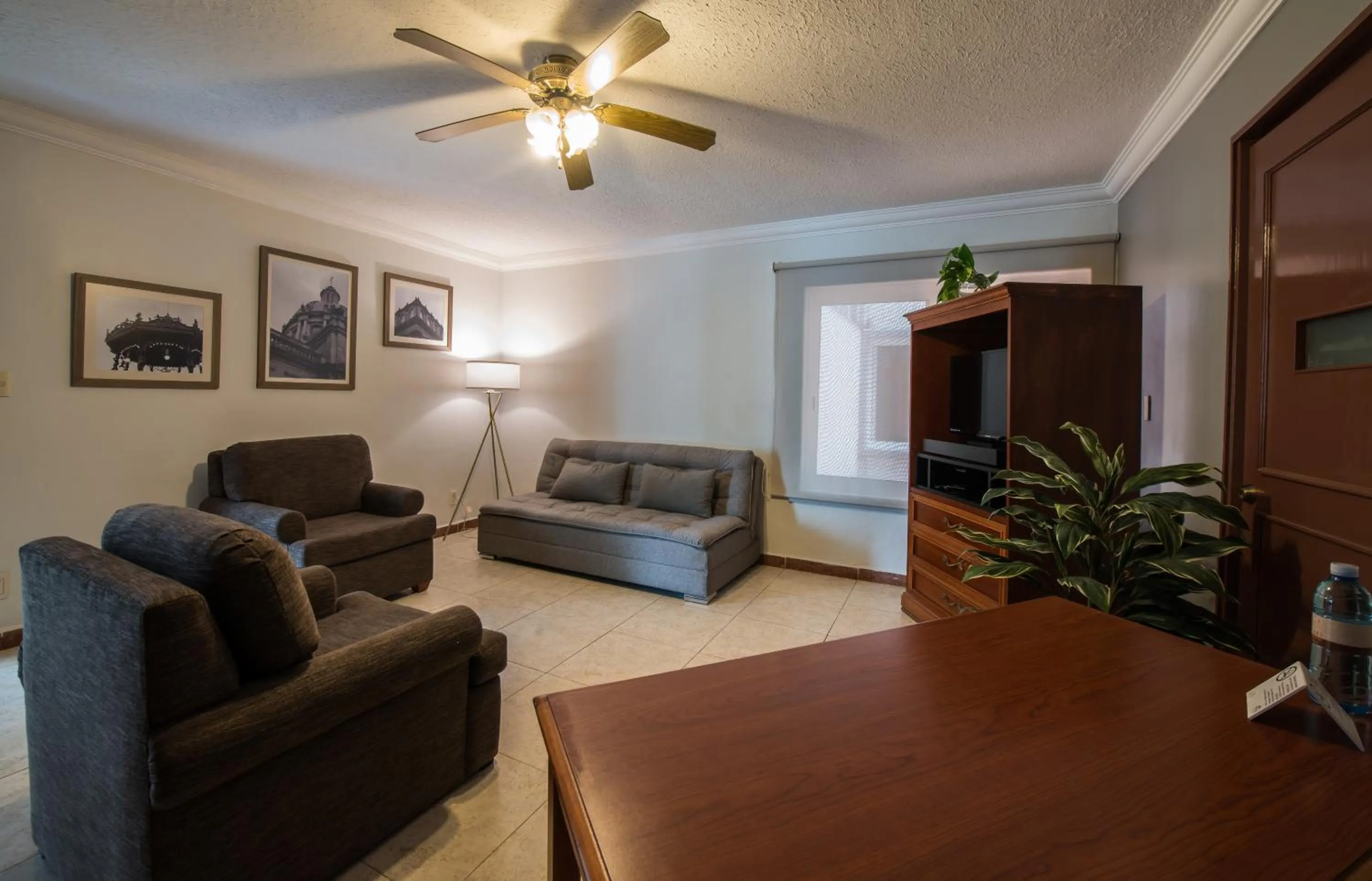 Del Marques Hotel and Suites