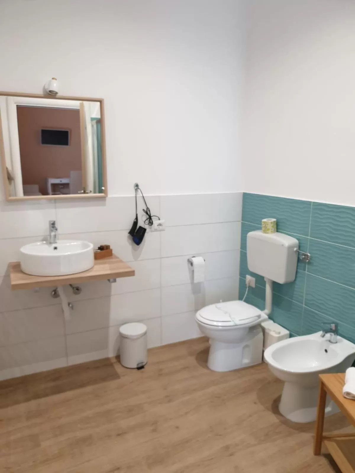 Toilet in B&B Matteo Bonello