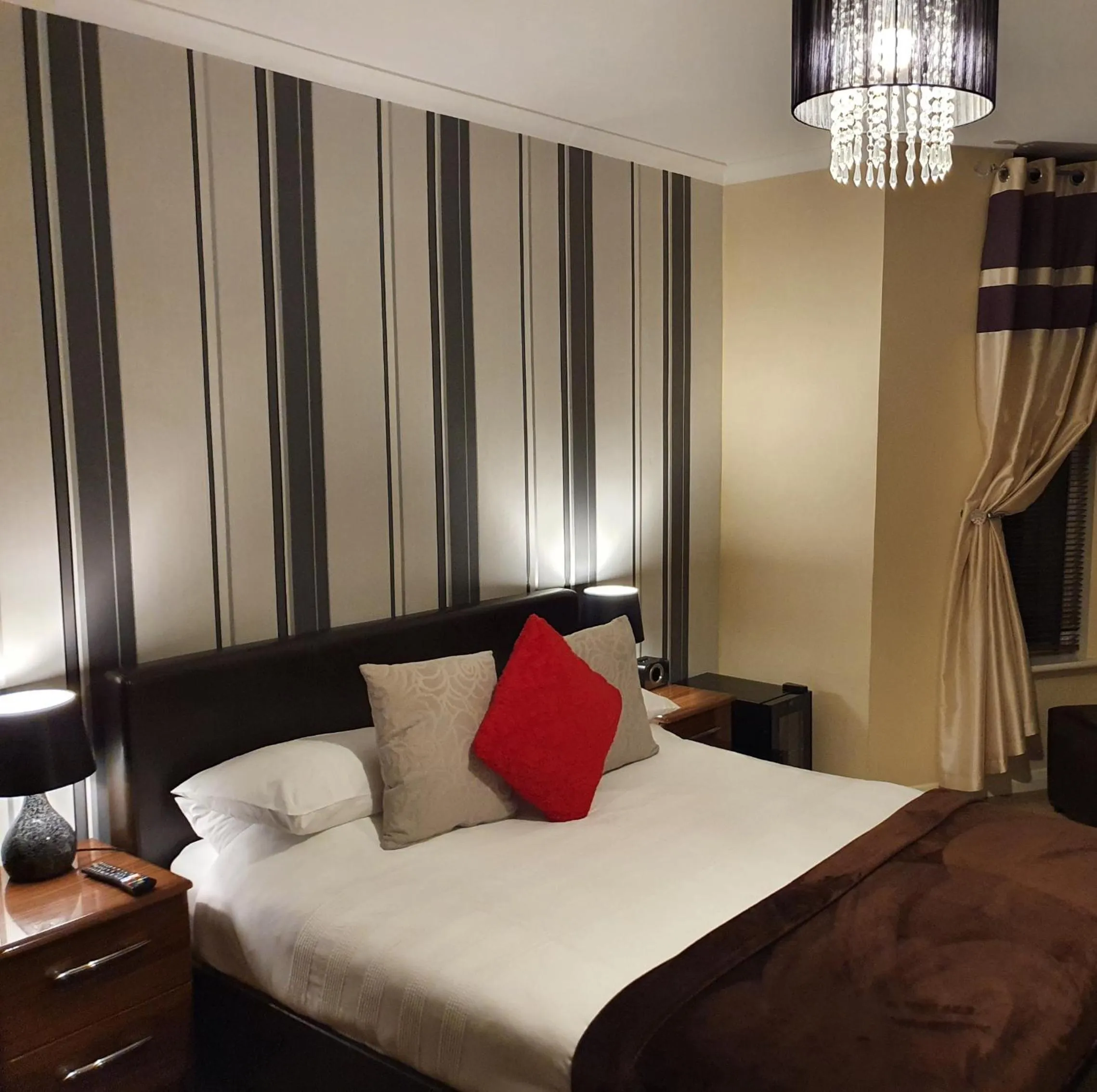 Bedroom, Bed in Senlac Guesthouse