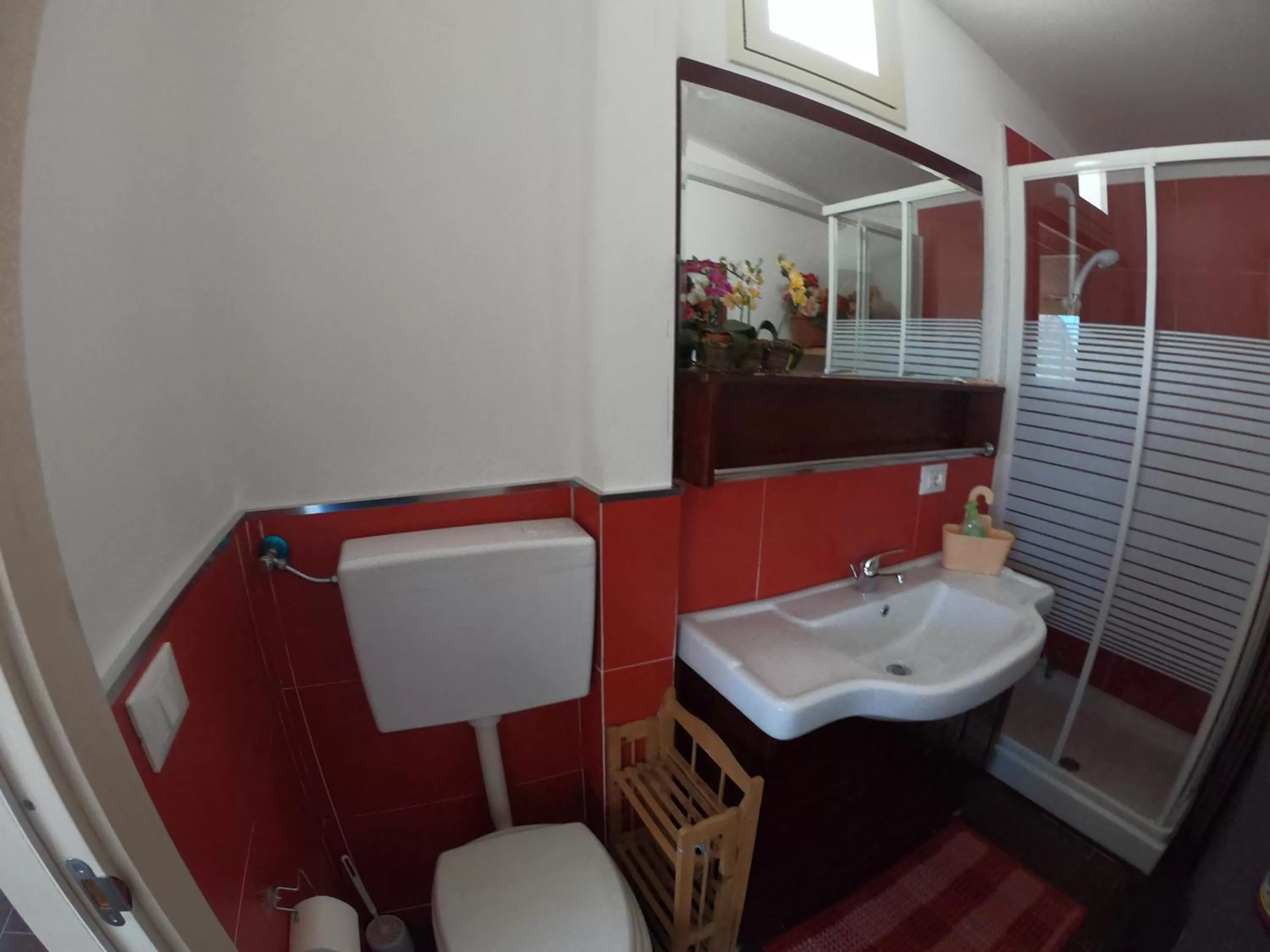 Shower in Spiagge Iblee