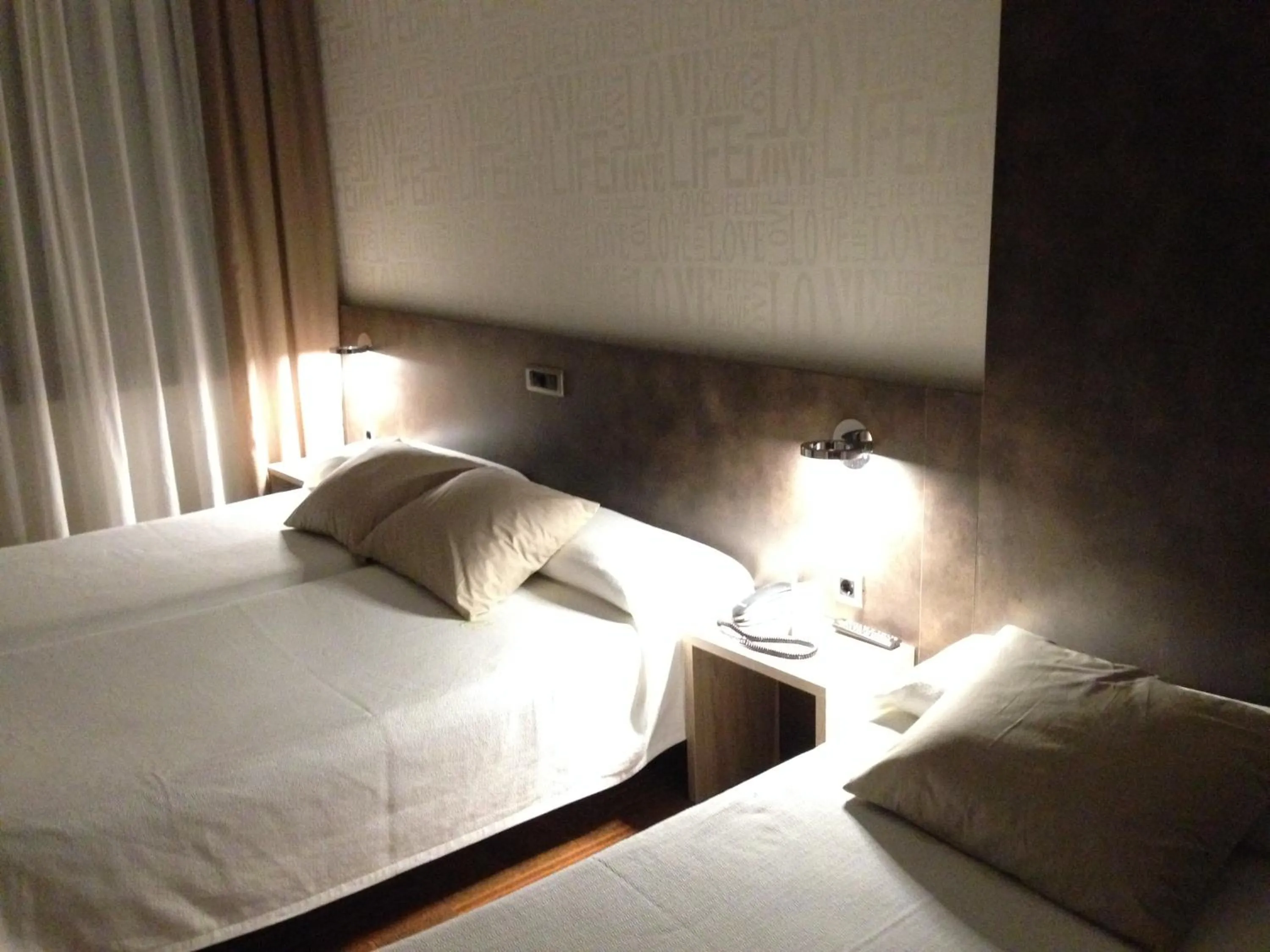 Bedroom, Bed in Hotel Oriente