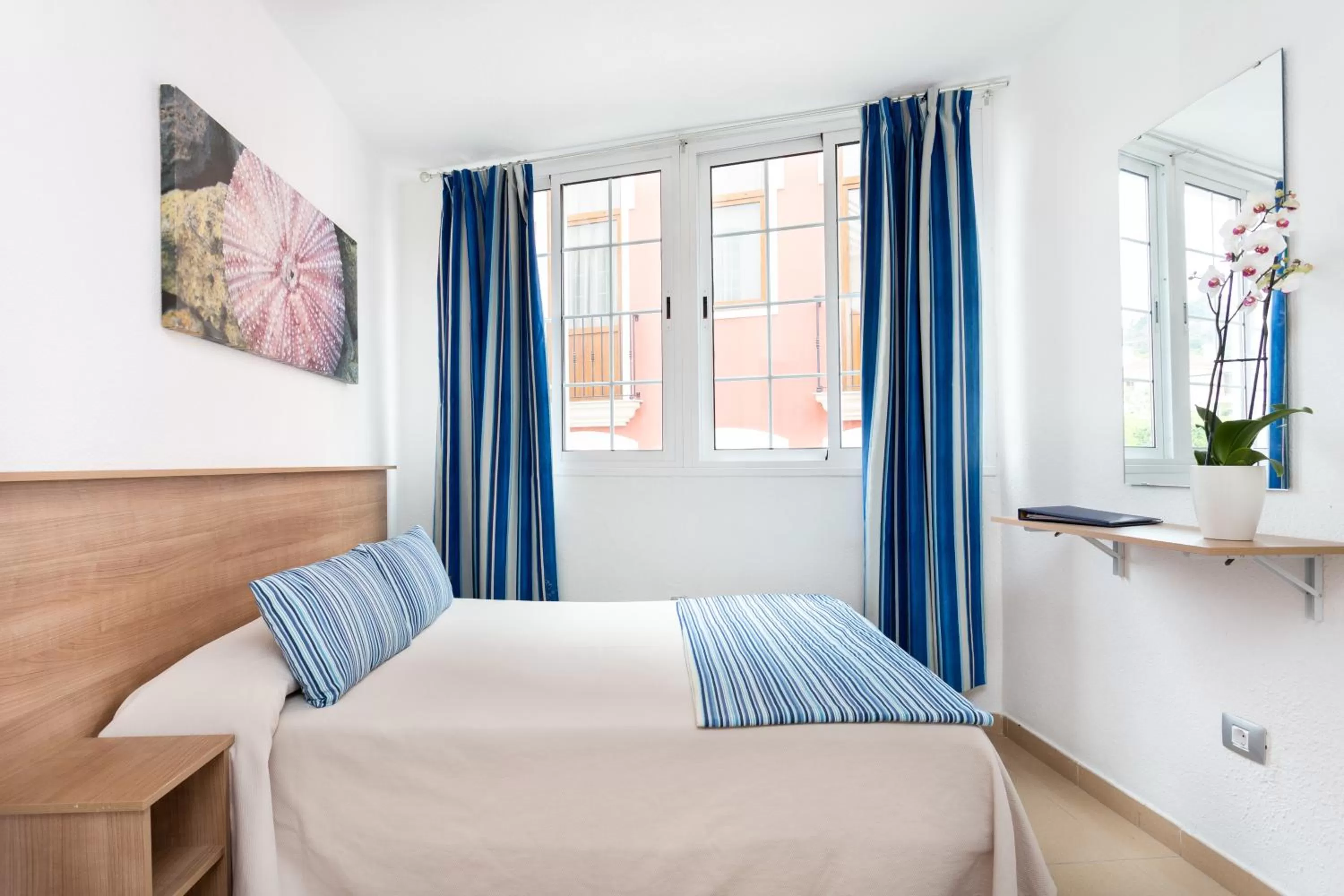 Bedroom, Bed in Globales Acuario