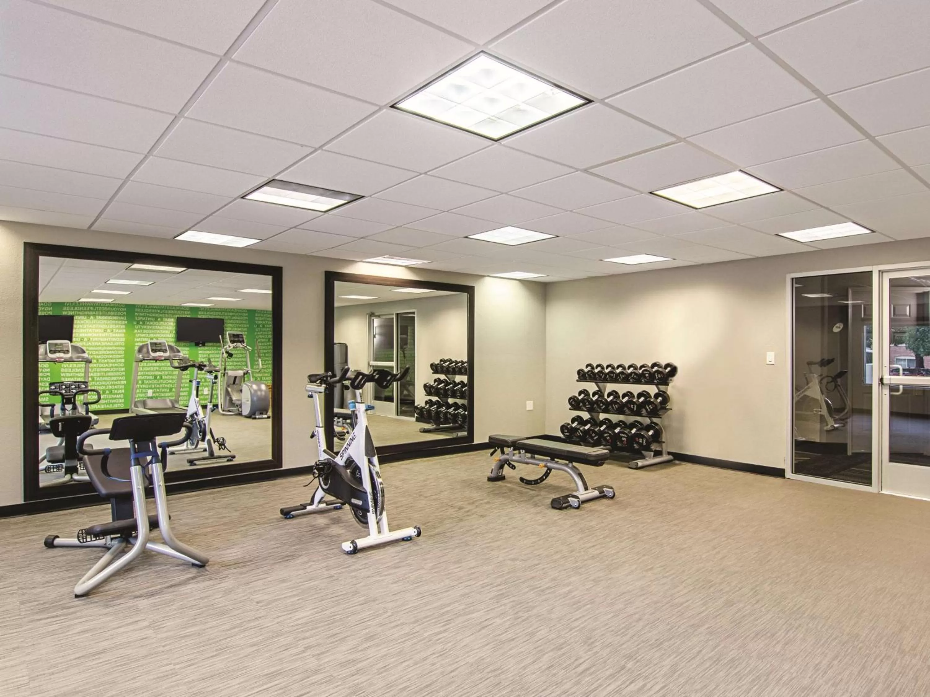 Fitness centre/facilities in La Quinta by Wyndham Denver Airport DIA