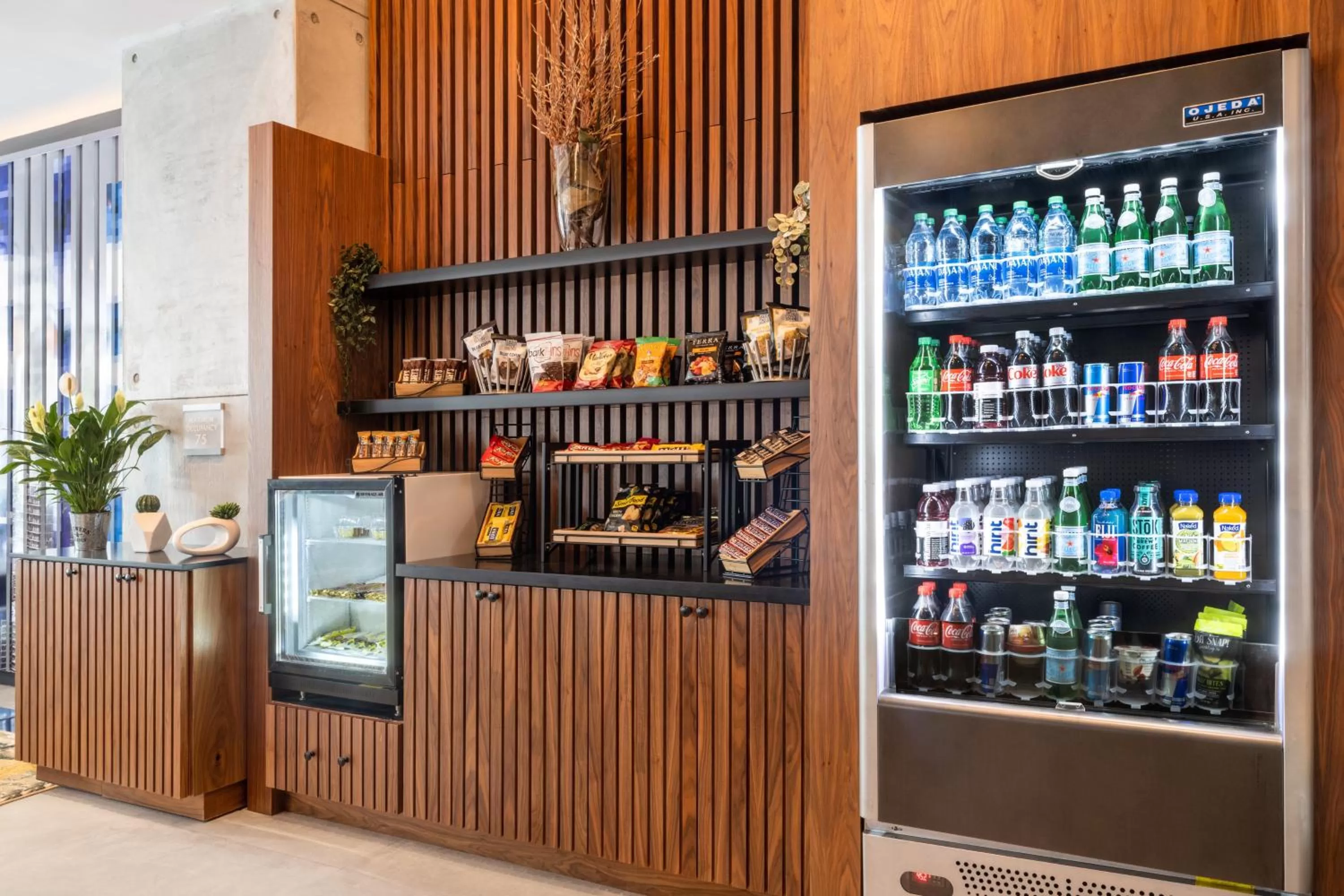 Restaurant/places to eat in Atwell Suites Miami Brickell by IHG