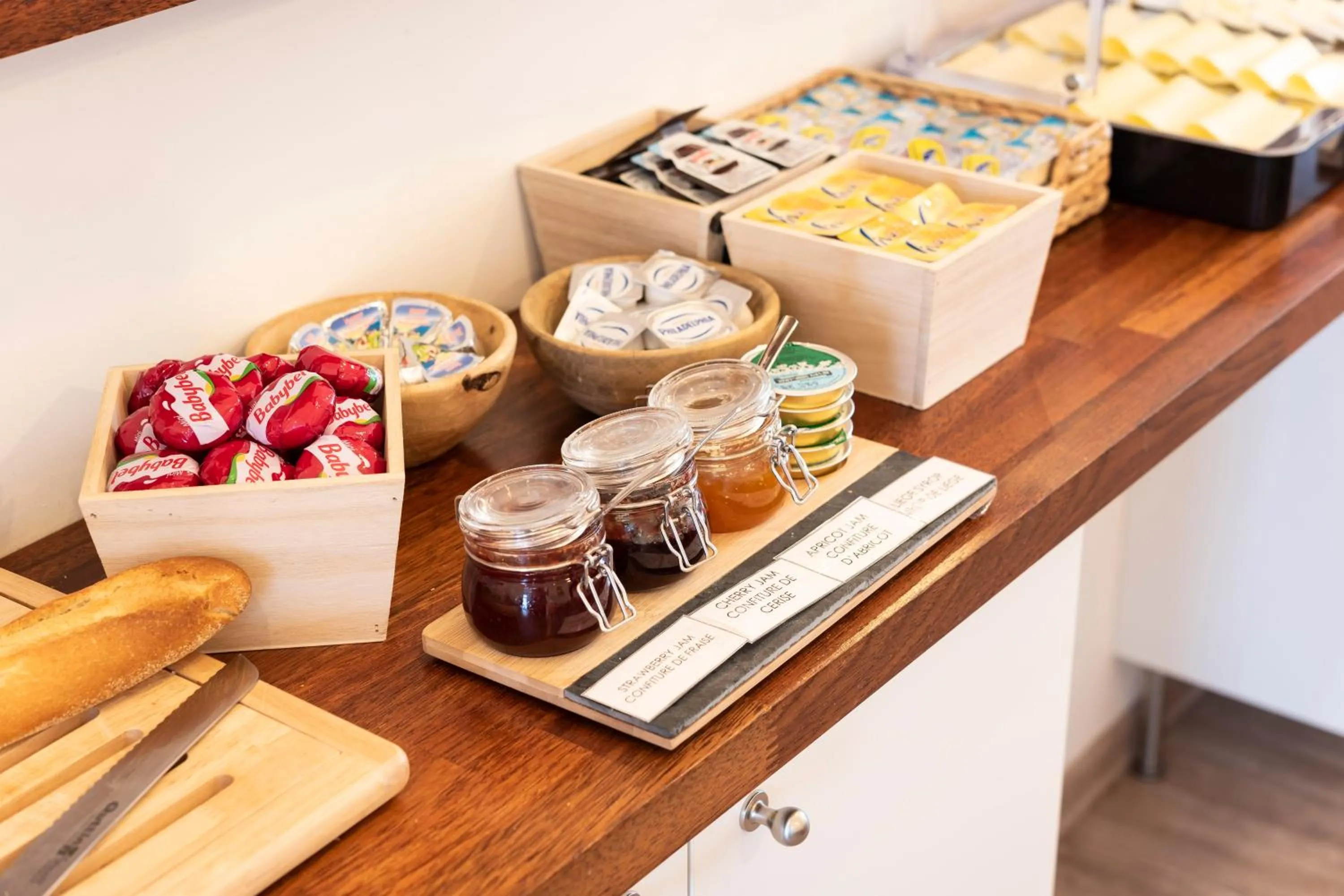 Buffet breakfast in Beverly Hills Hotel