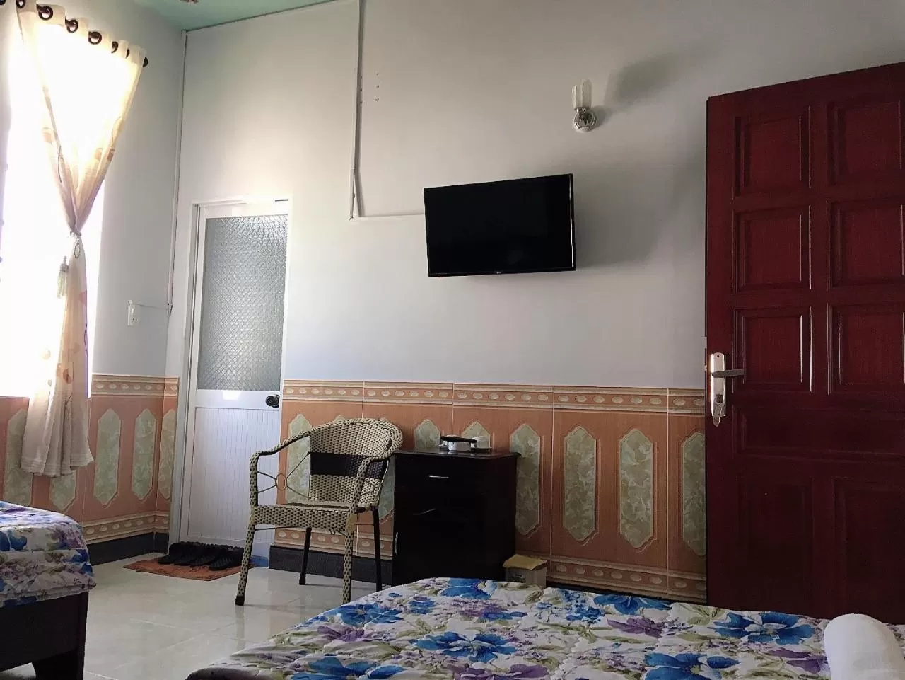 TV/Entertainment Center in Tien Dat Motel