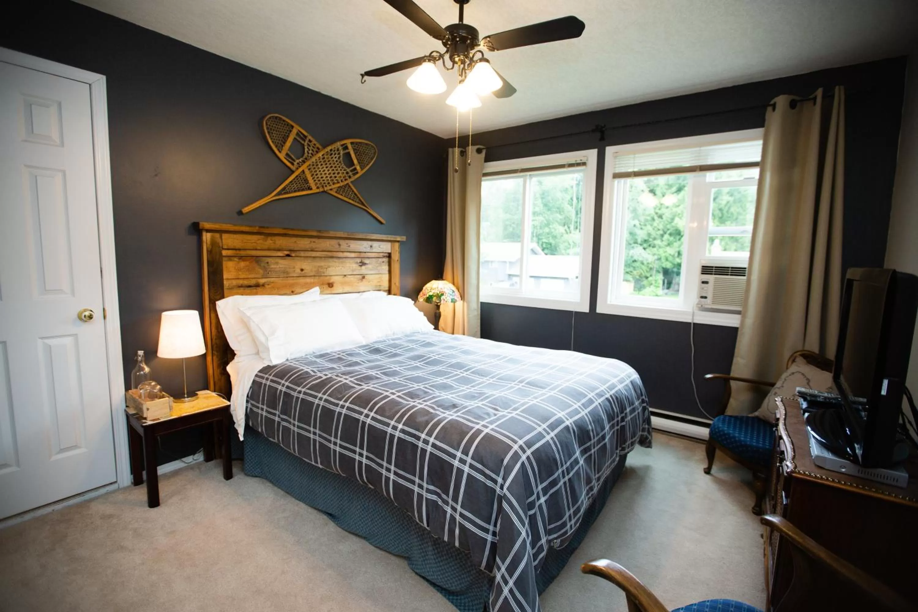 Family Suite in Alpenrose Revelstoke Bed & Breakfast
