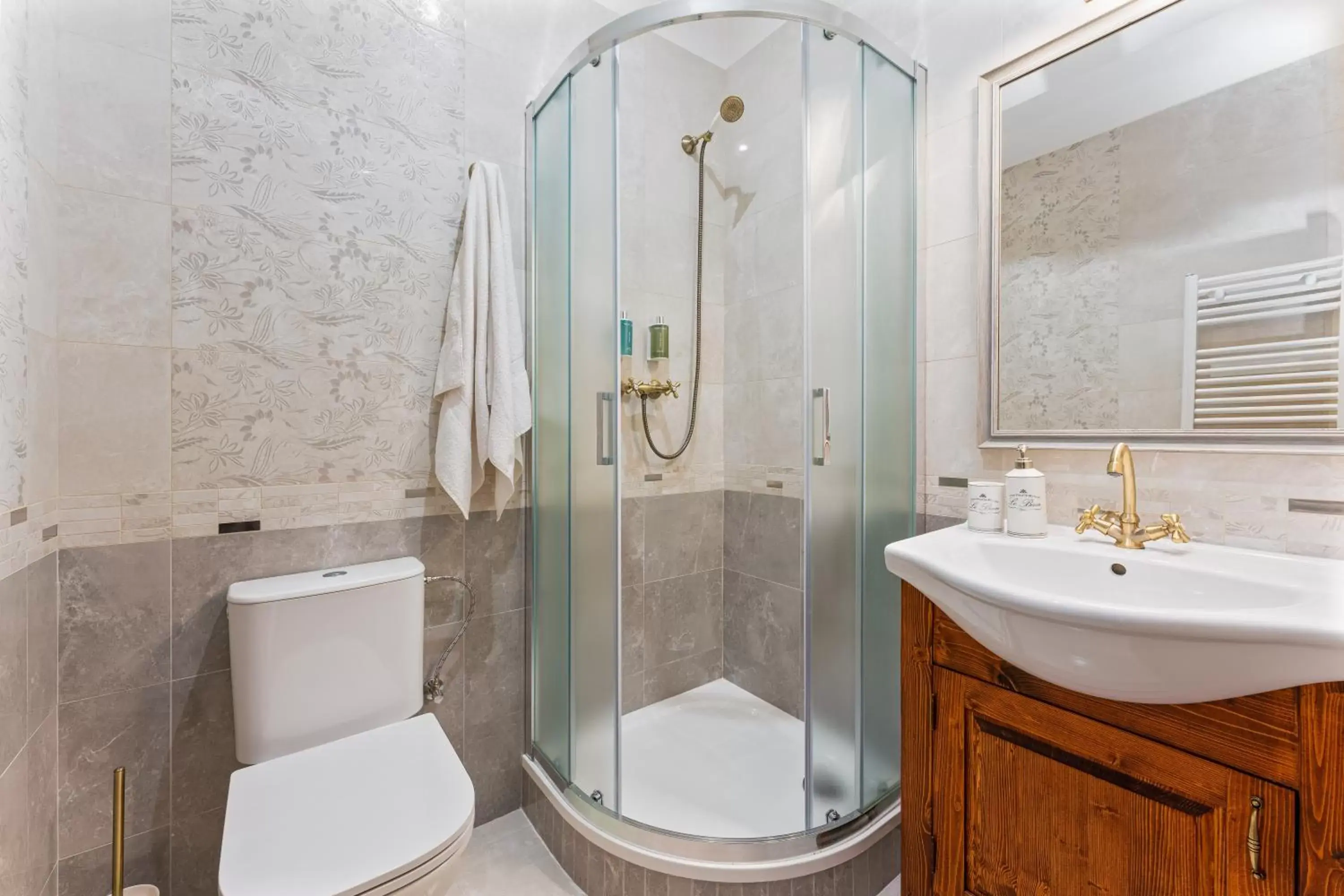 Double Room with Garden View in Villa Libosad Double Room with Garden View in Villa Libosad