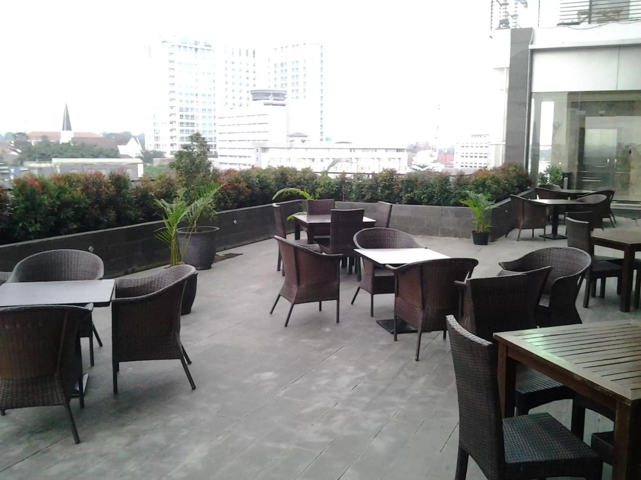 Restaurant/places to eat in Gino Feruci Braga by KAGUM Hotels