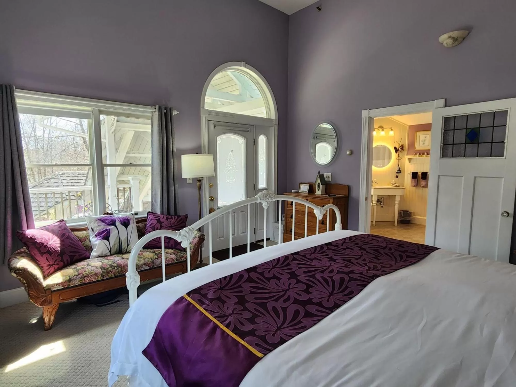 Bed in Blackberry Inn