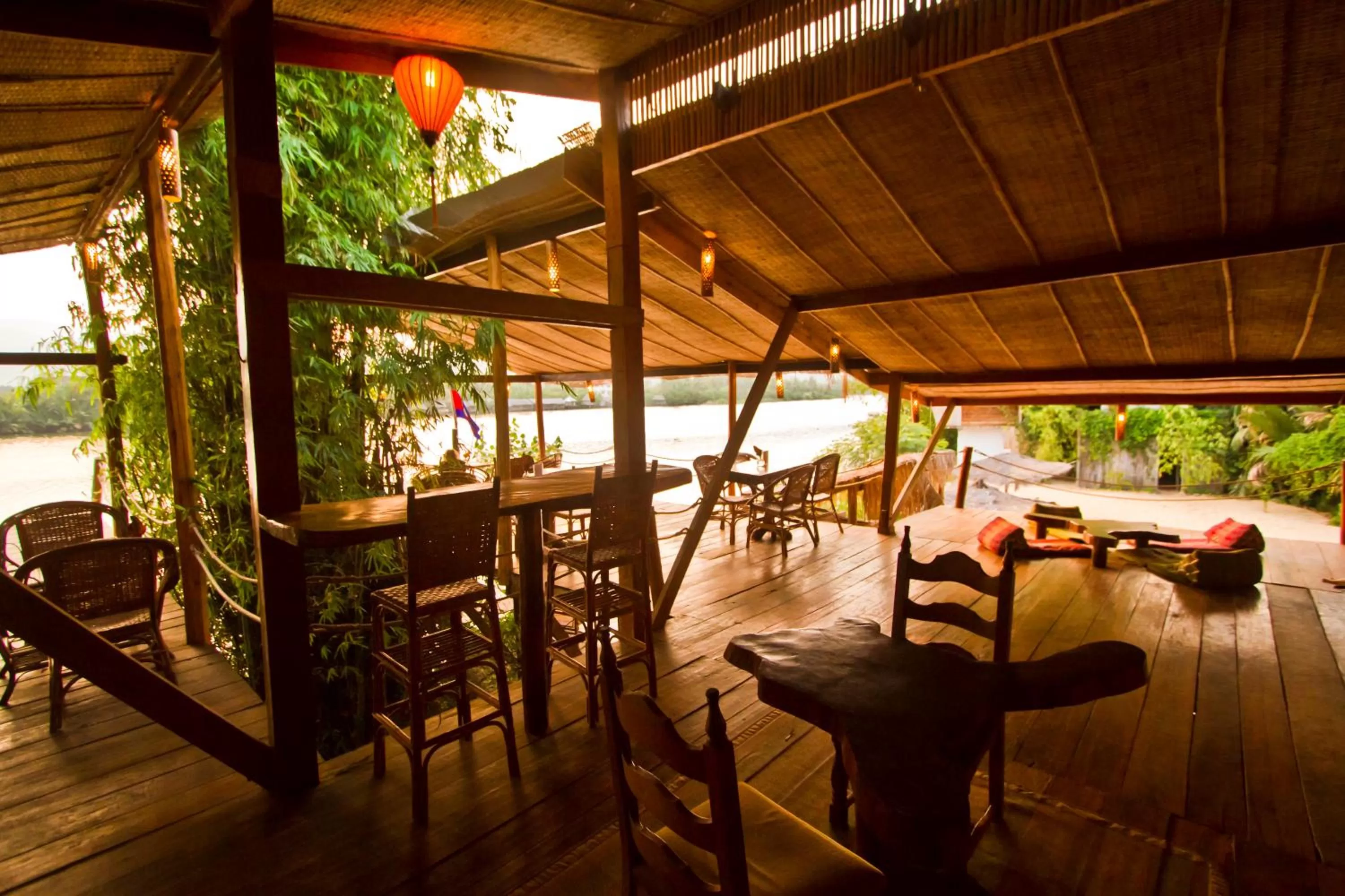 Restaurant/Places to Eat in Sabay Beach