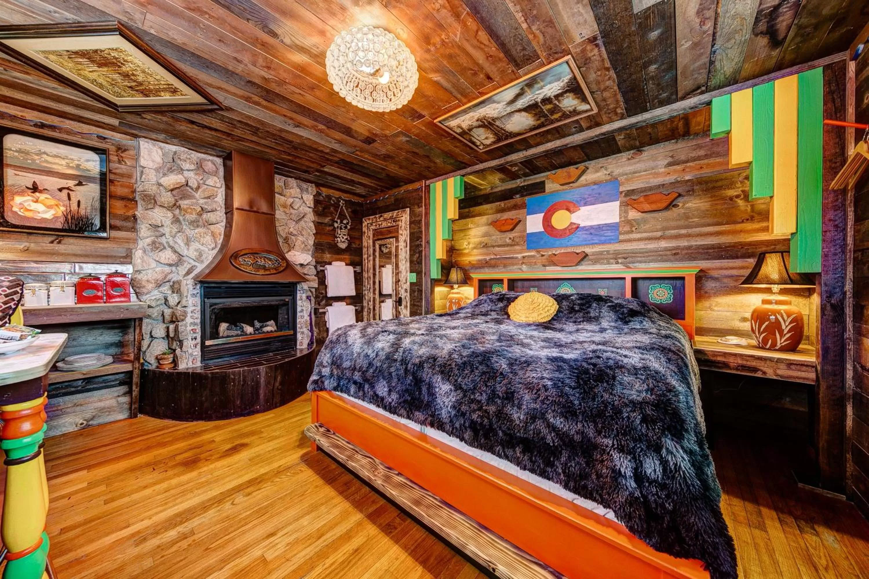 Bed in The Oasis on Eisenhower