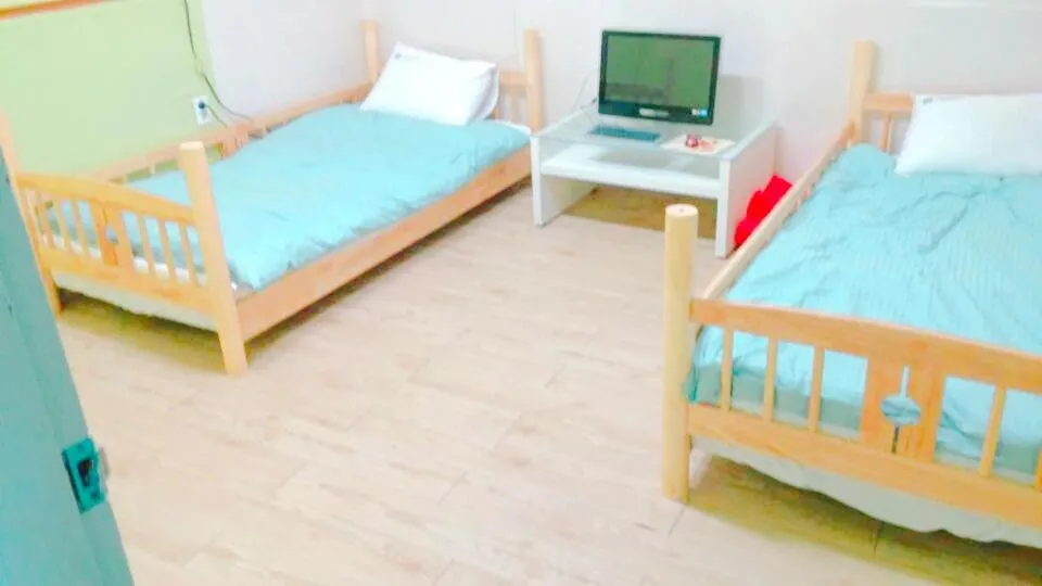 Photo of the whole room, Bed in Naru Hostel Korea