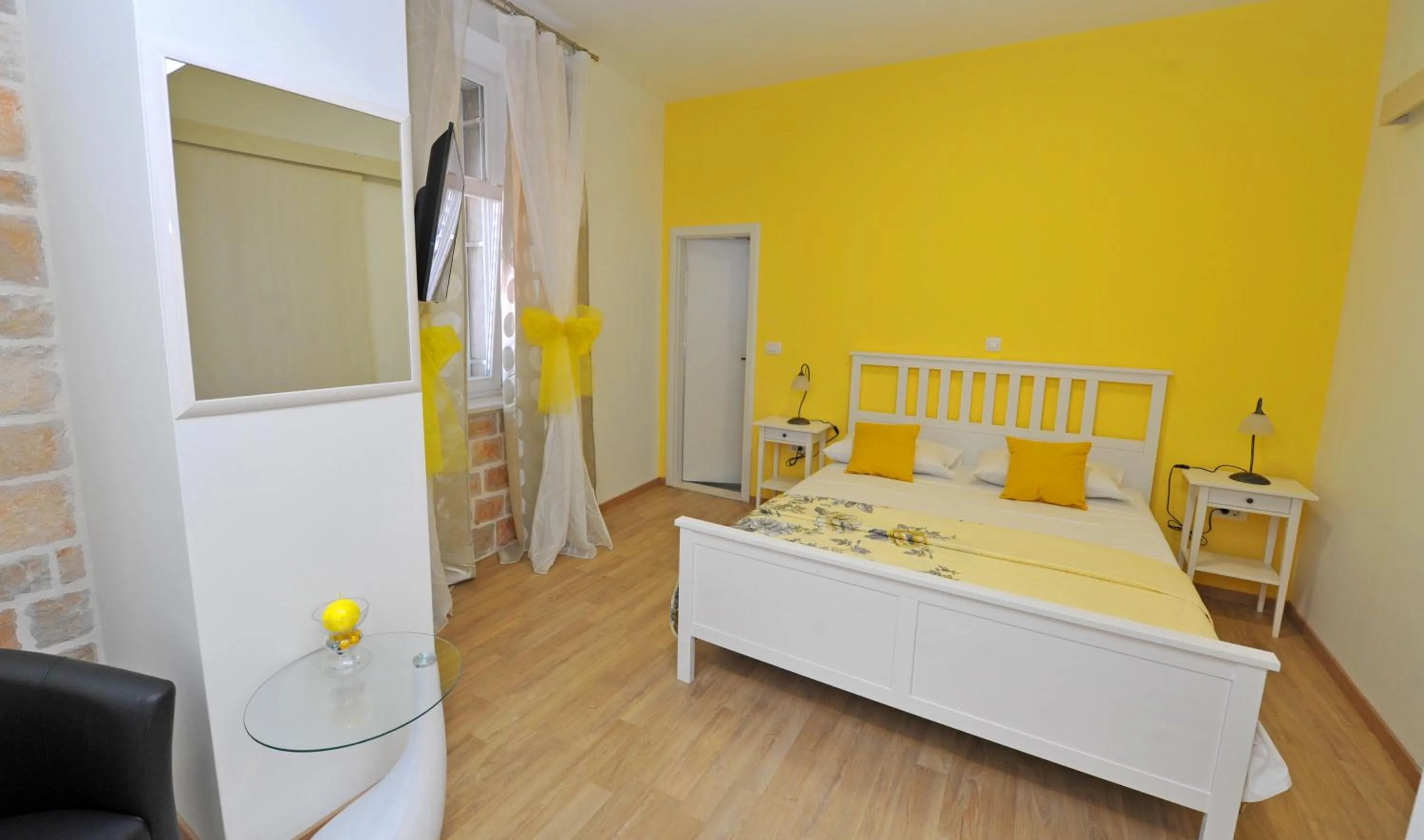 Bed in Luxury Rooms Nirvana